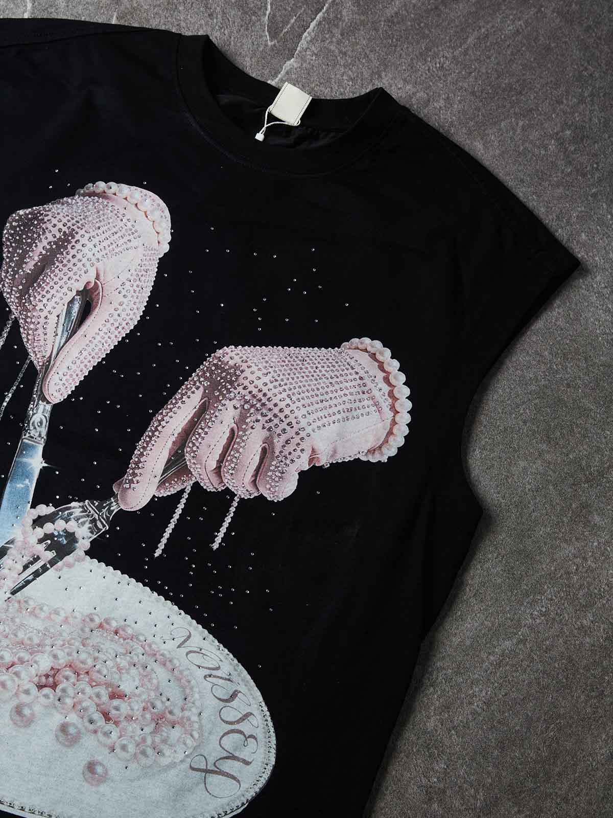 NOISSEY Pink Pearl Plate &amp; Iced Gloves Rhinestone Graphic Vest - Jet Black