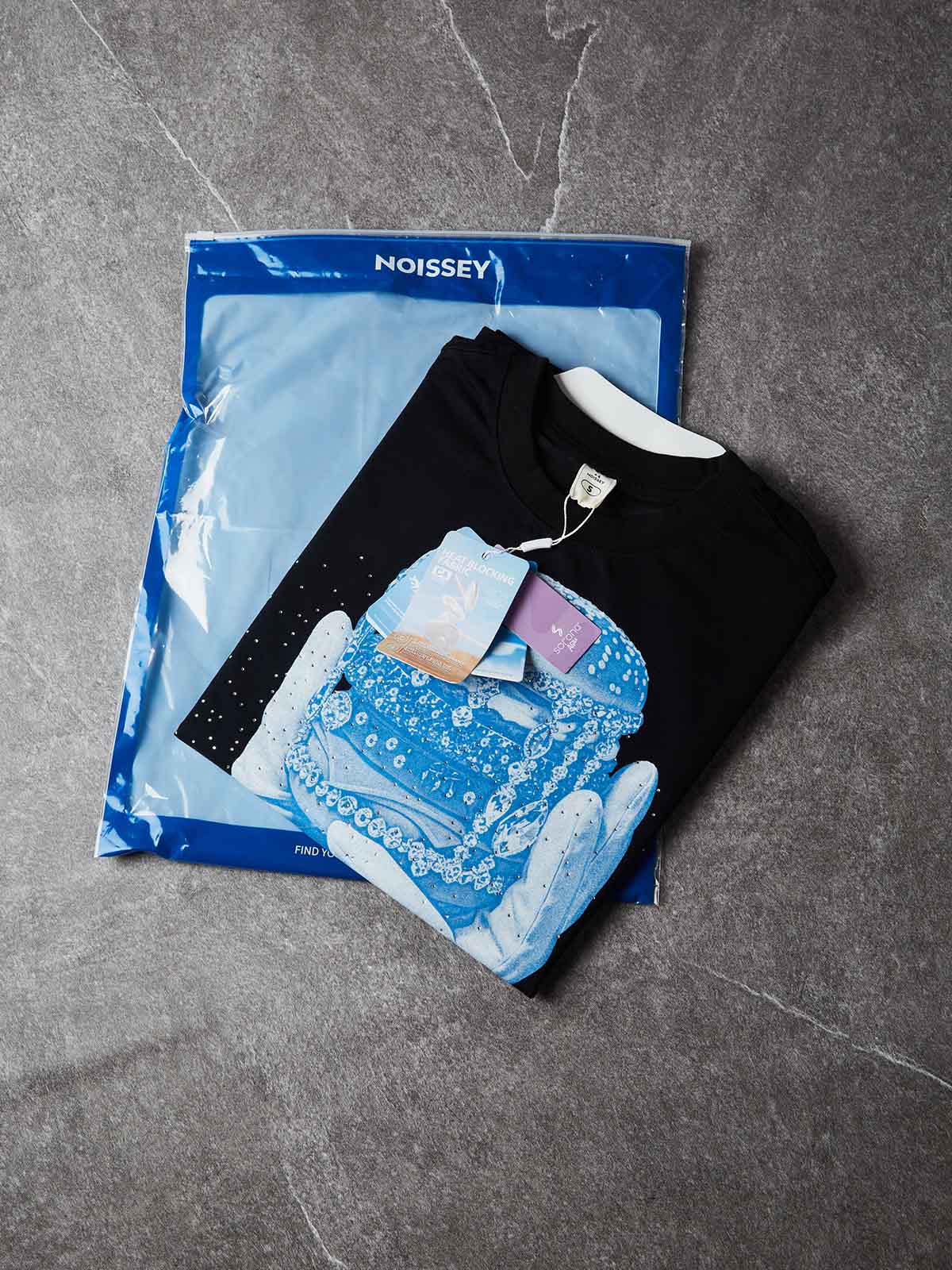 NOISSEY Cyanotype Pearl Glove Diamond Burger Graphic Tank Top - Black