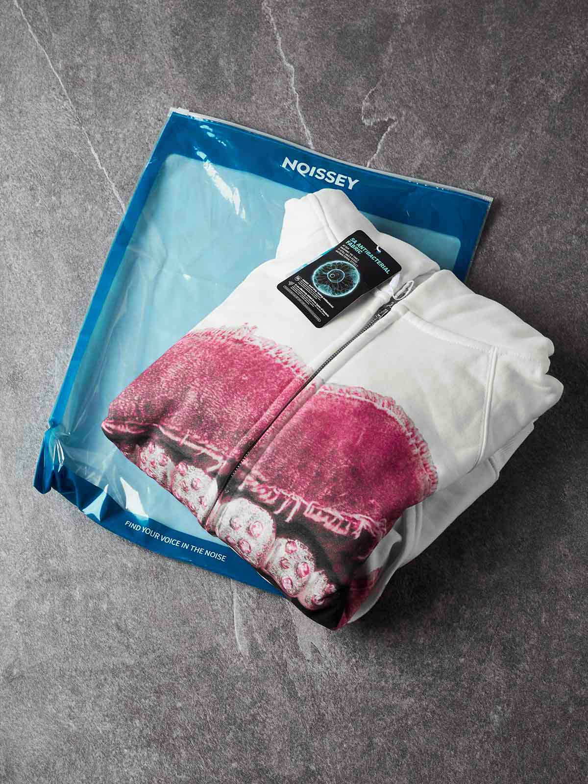 NOISSEY Faux-Distressed Pink Lips &amp; Iced-Out Grillz Zip-Up Hoodie - Pearl White