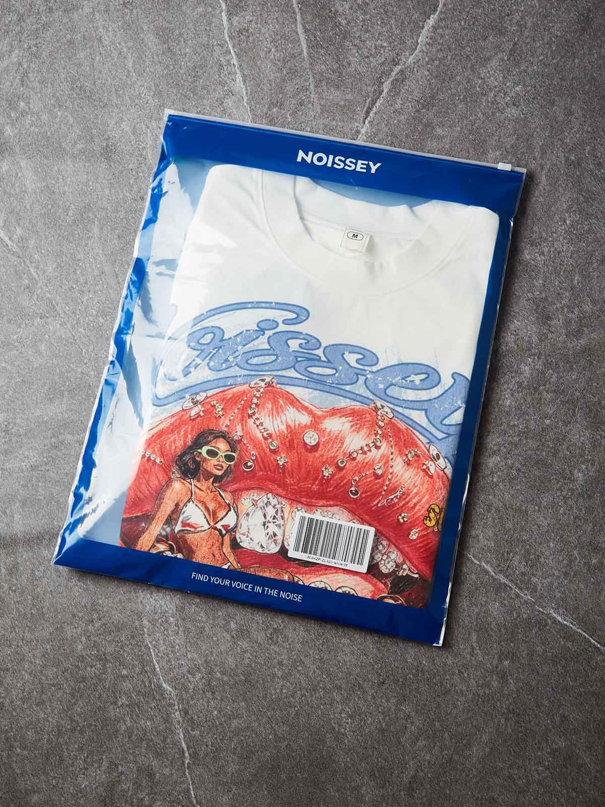 NOISSEY American Graffiti Bikini Girl & Diamond Lips Graphic T-Shirt - Pure White