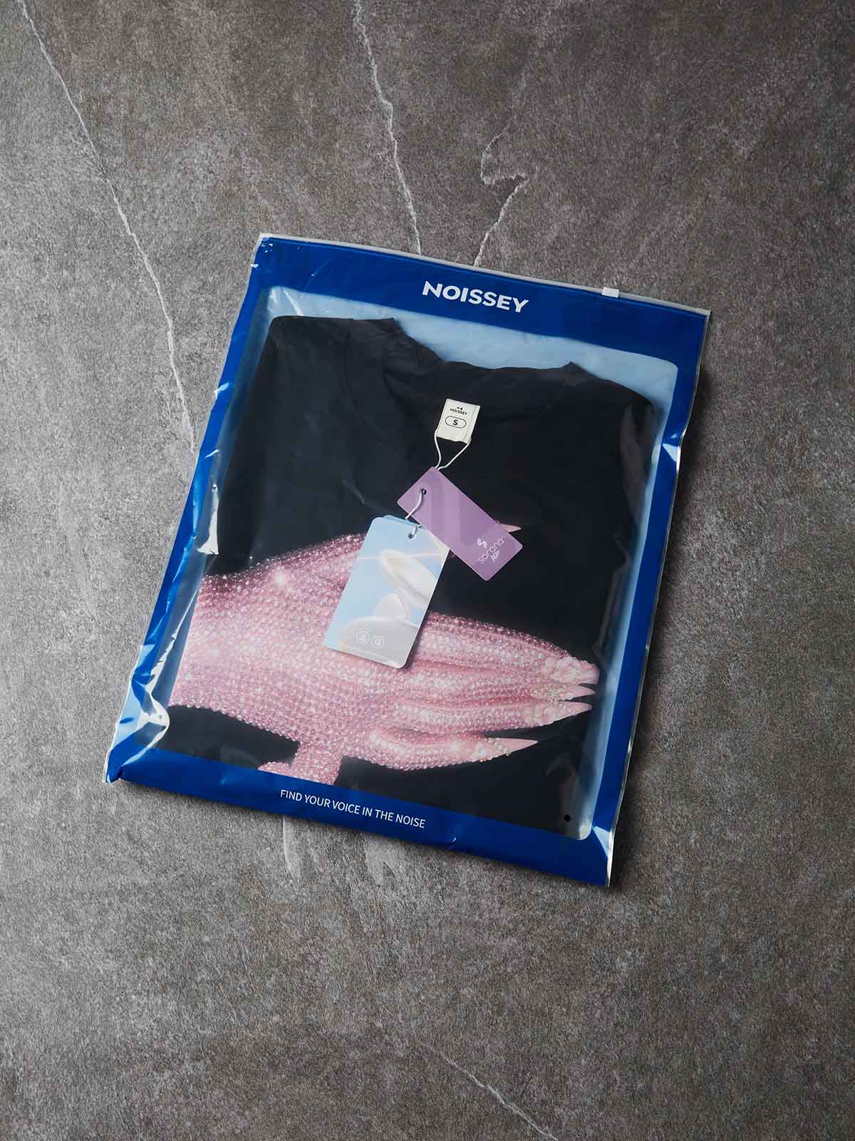 NOISSEY Pink Diamond Gloves "CALL ME" Graphic T-Shirt - Pitch Black