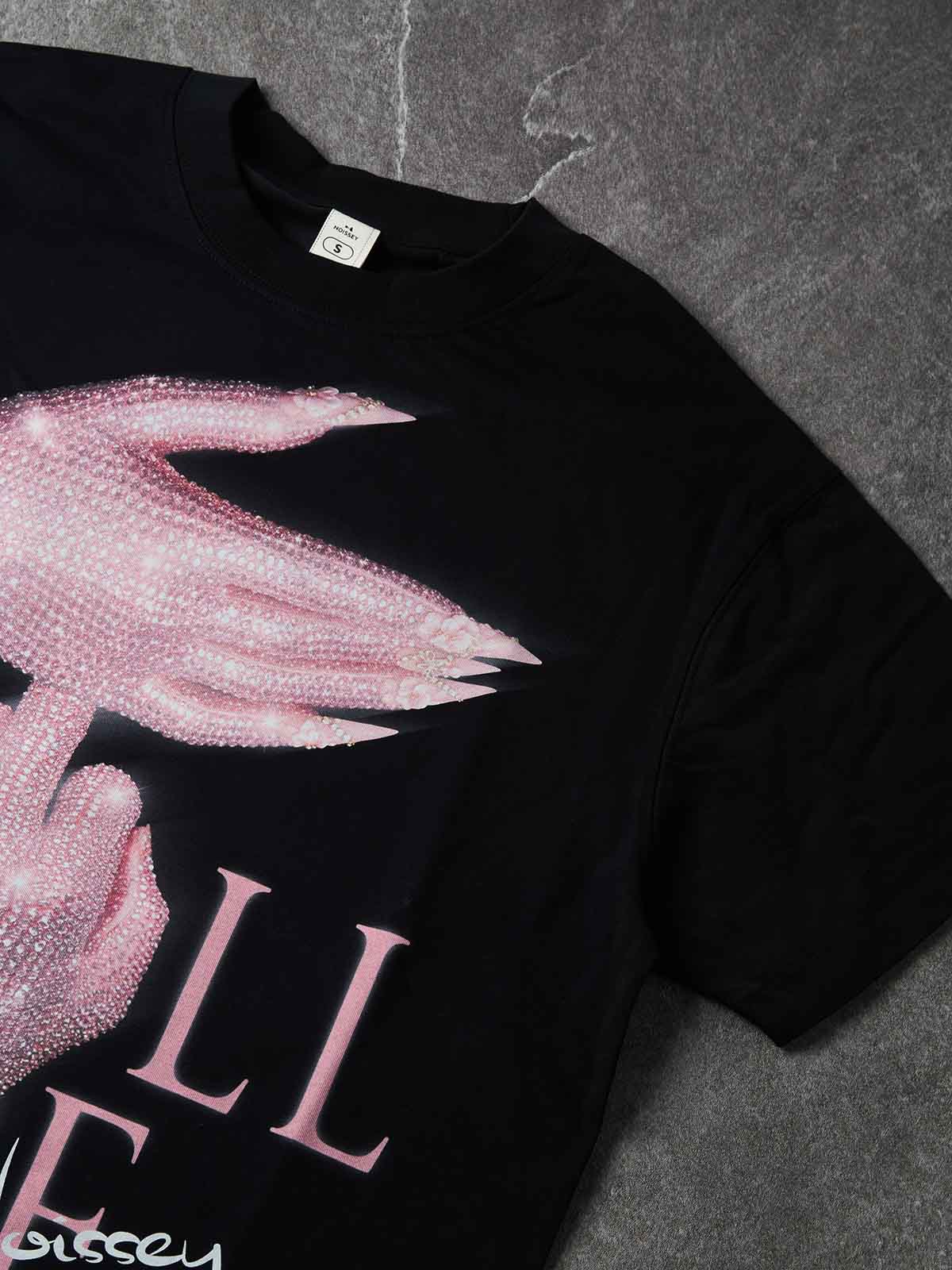 NOISSEY Pink Diamond Gloves "CALL ME" Graphic T-Shirt - Pitch Black