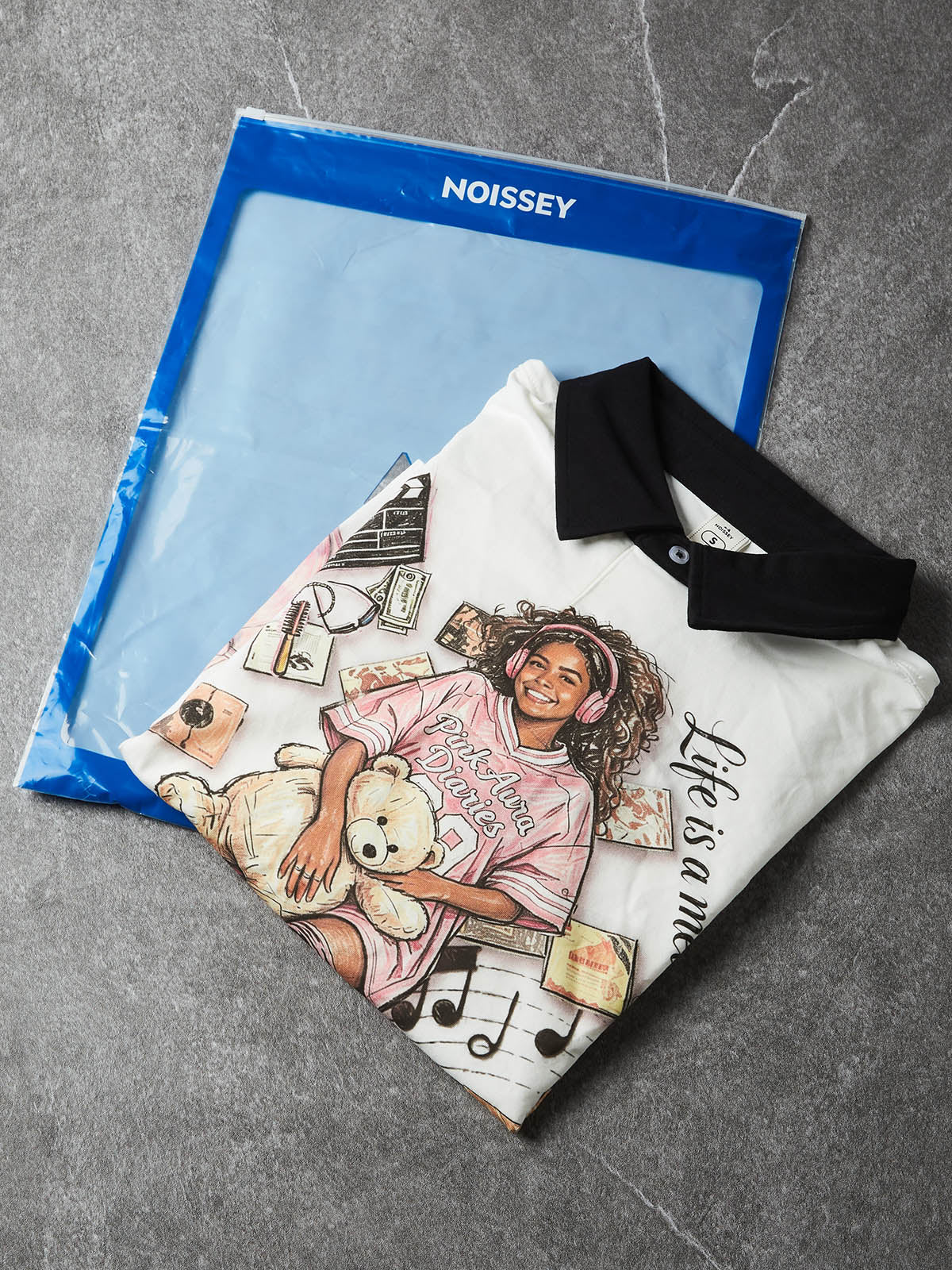 NOISSEY Teddy Bear Girl &amp; Vinyl Record Graphic Polo Sweatshirt - White Streetwear Shirt
