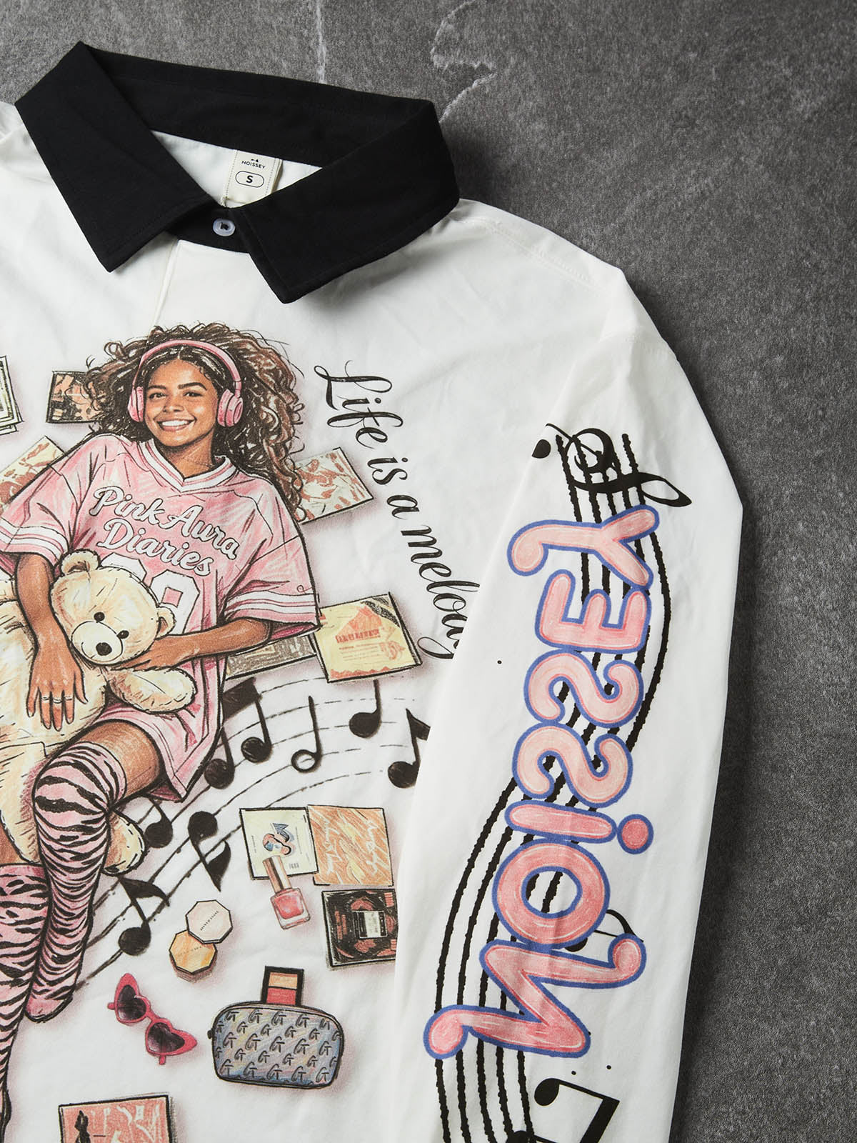 NOISSEY Teddy Bear Girl &amp; Vinyl Record Graphic Polo Sweatshirt - White Streetwear Shirt