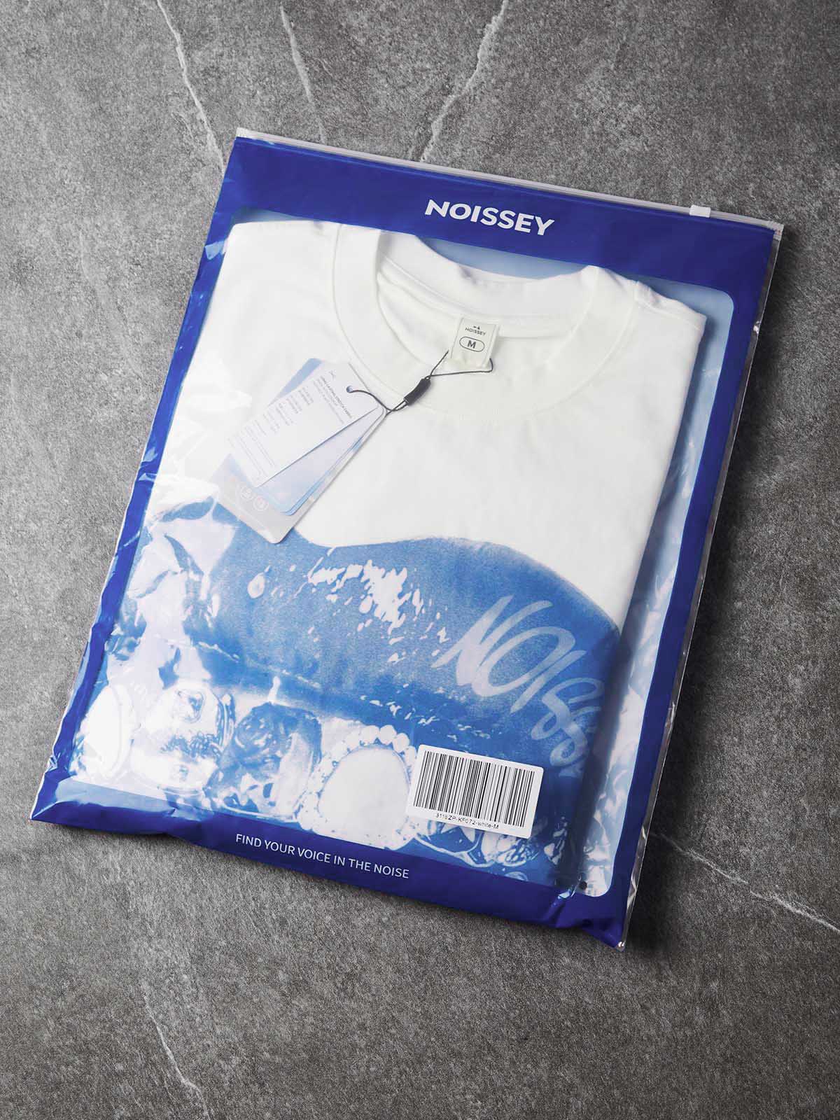 NOISSEY Blue Iced-Out Grillz Lips Graphic T-Shirt - White Boxy  Streetwear Tee