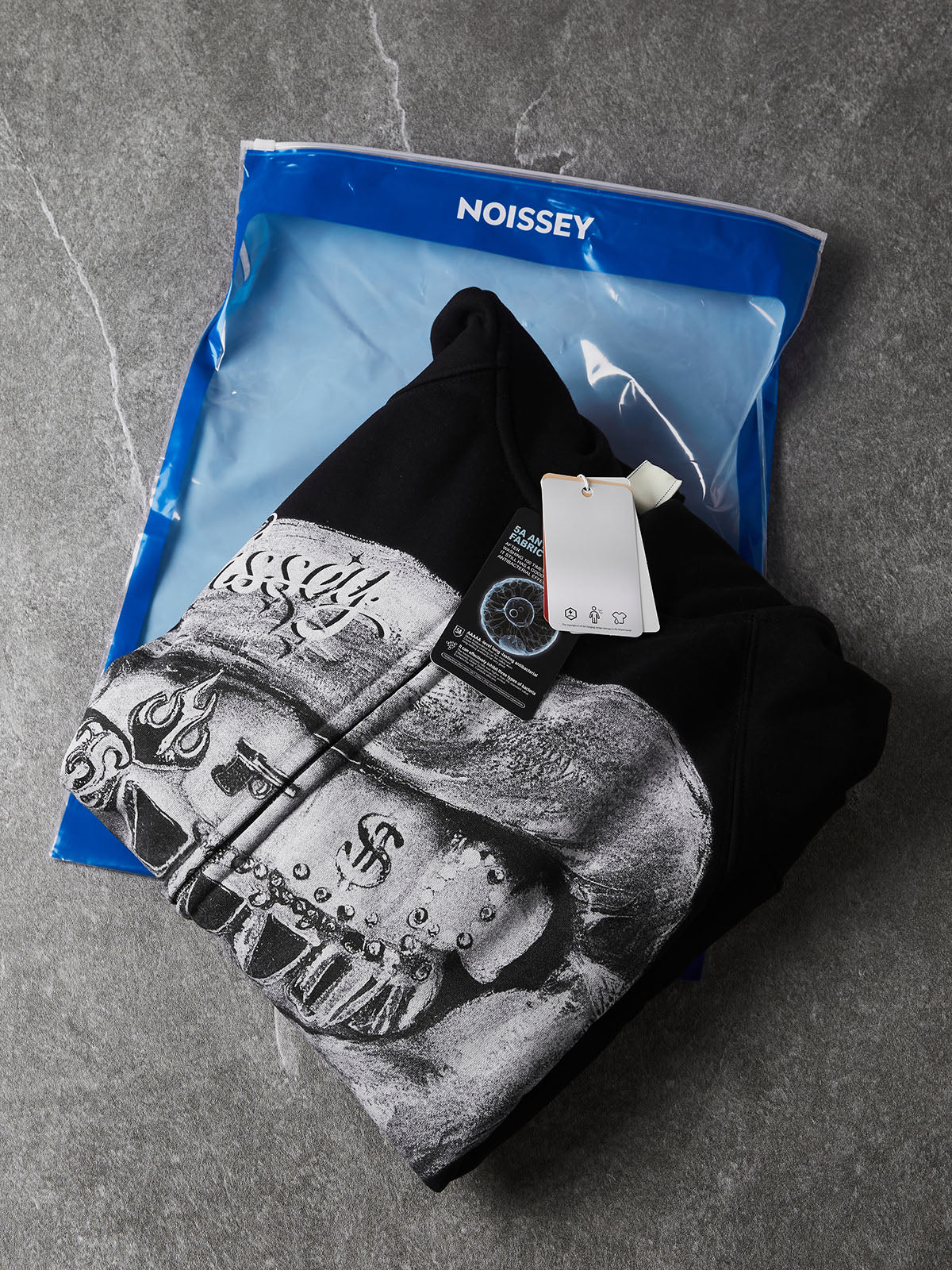 NOISSEY Metallic Grillz Lips &amp; Rhinestone Sleeve Zip-Up Hoodie - Black Streetwear Hoodie