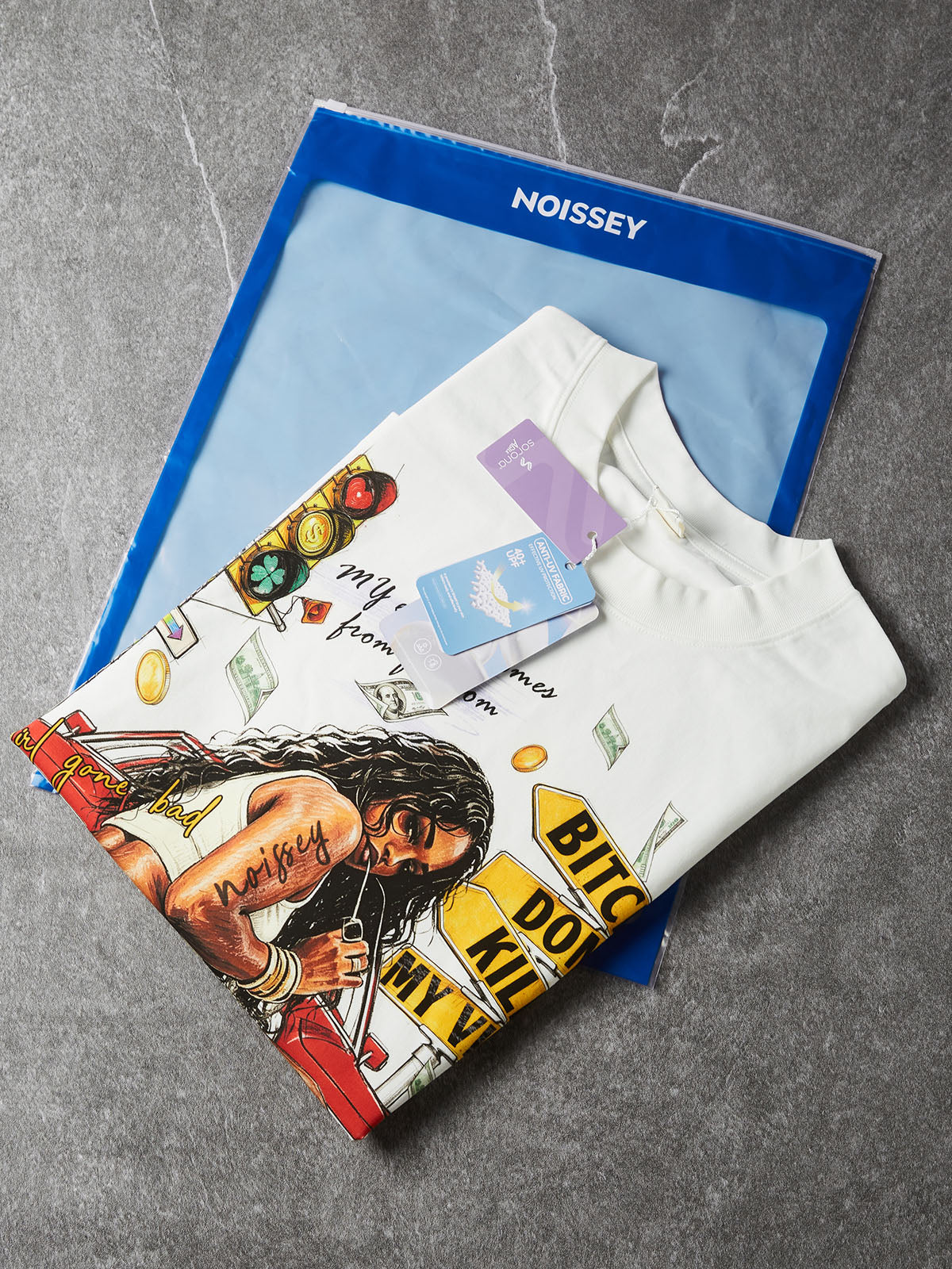 NOISSEY Vintage Red Car & Tattooed Girl Graphic T-Shirt - White Oversized Streetwear Tee