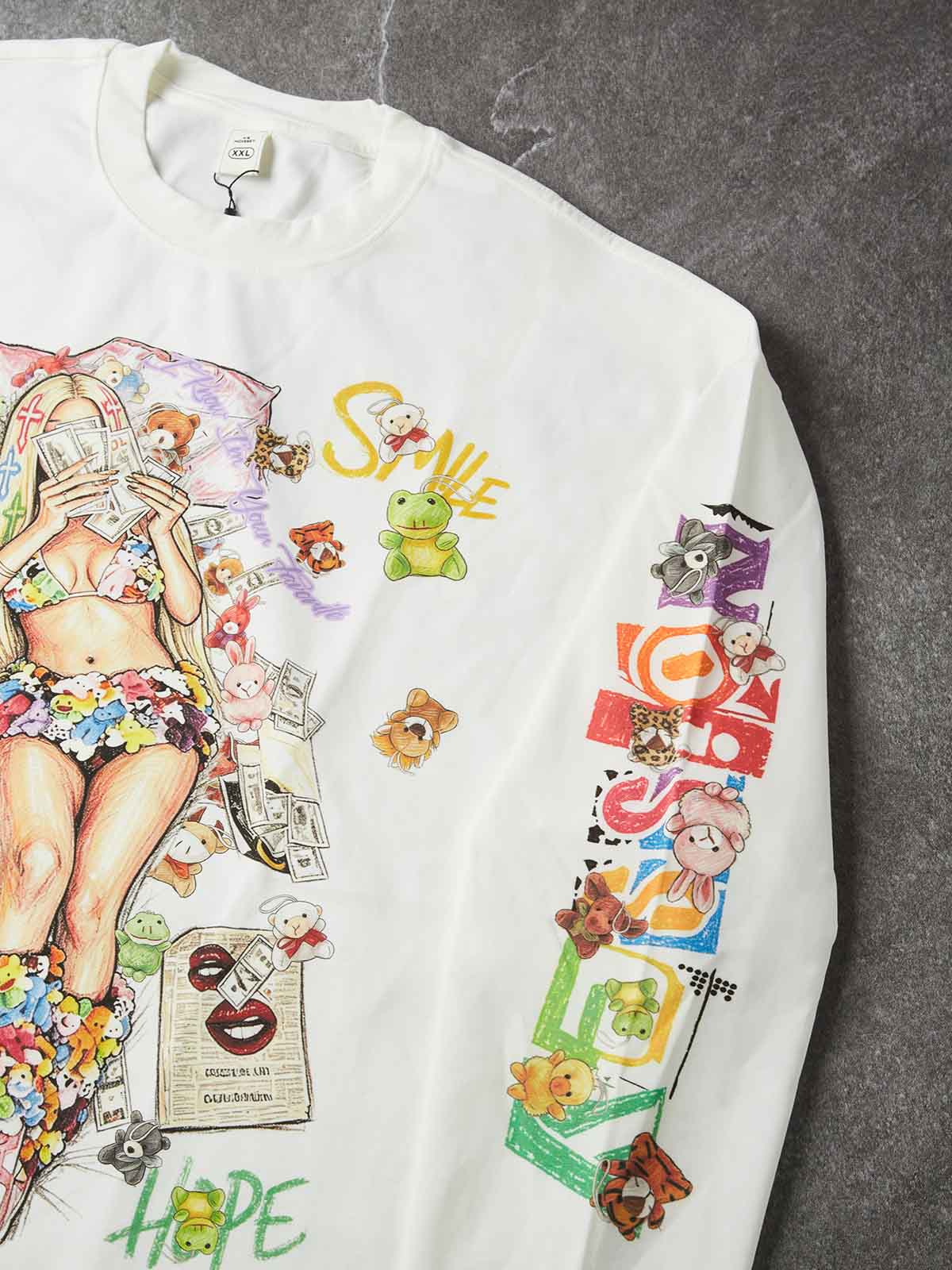 NOISSEY Crayon Graffiti Plush Girl Graphic Sweatshirt - Black & White Streetwear Crewneck