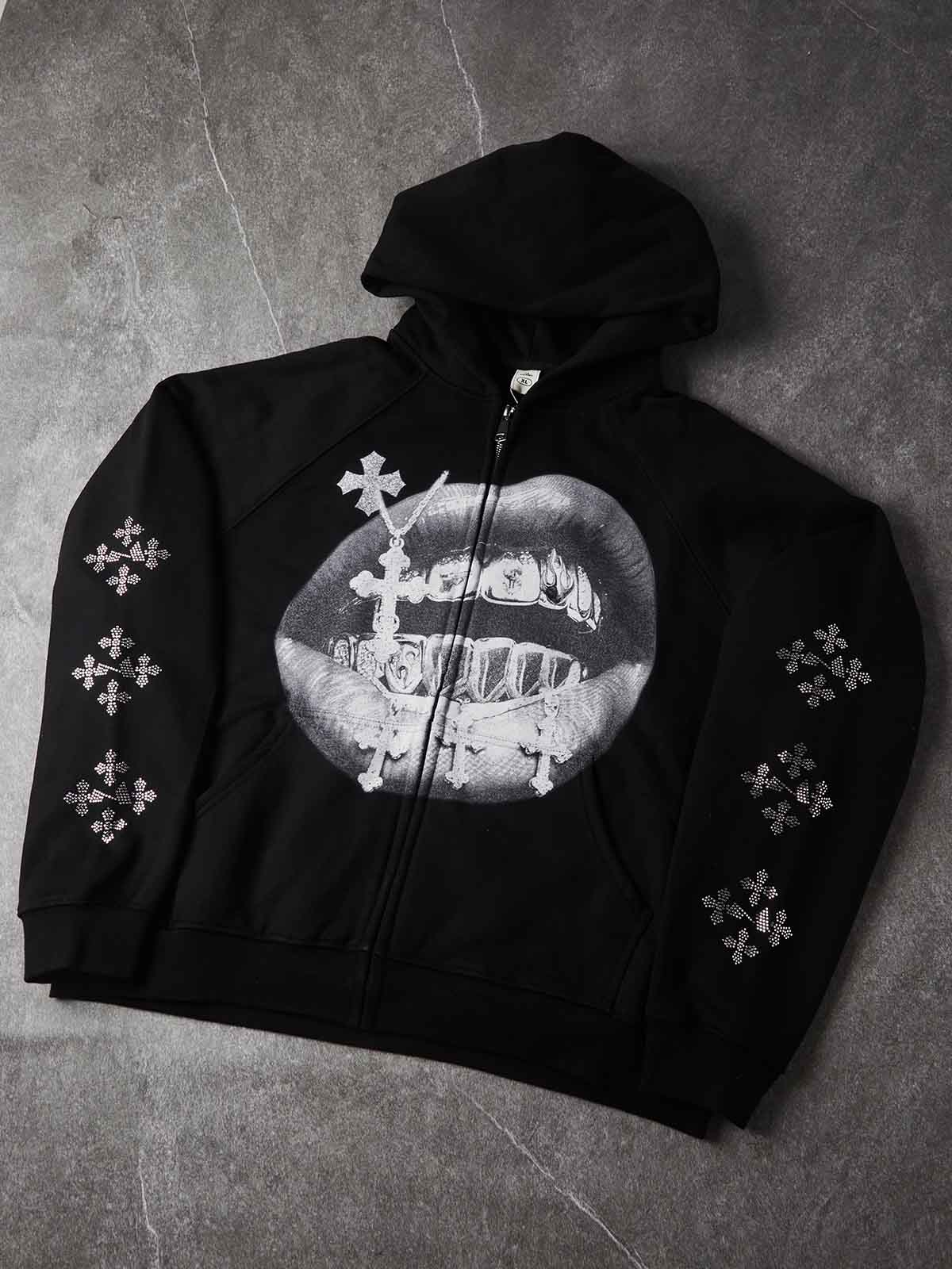 NOISSEY Gothic Cross Rhinestone Sleeve Grillz Lips Zip-Up Hoodie - Black Streetwear Hoodie