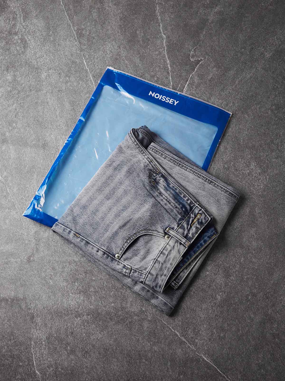 Vaqueros NOISSEY American Vintage de denim con efecto desgastado, pierna curva - Azul barro / Negro lavado / Azul claro