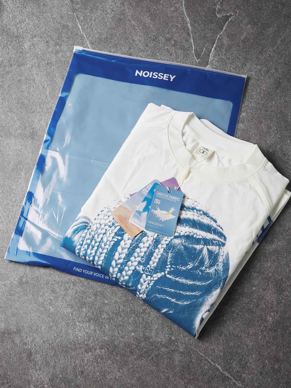 NOISSEY Blue Woodcut Couple Graphic Layered Long Sleeve Sweatshirt - White Oversized Streetwear Pullover