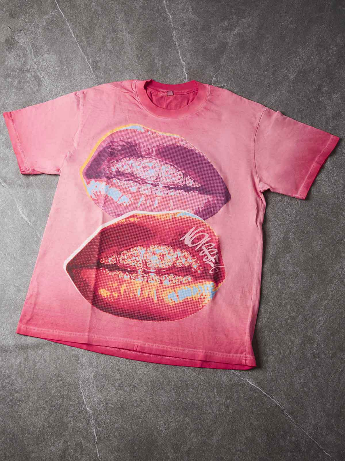 NOISSEY Double Pop Art Iced-Out Lips Graphic Tee - Pink Oversized Streetwear Shirt