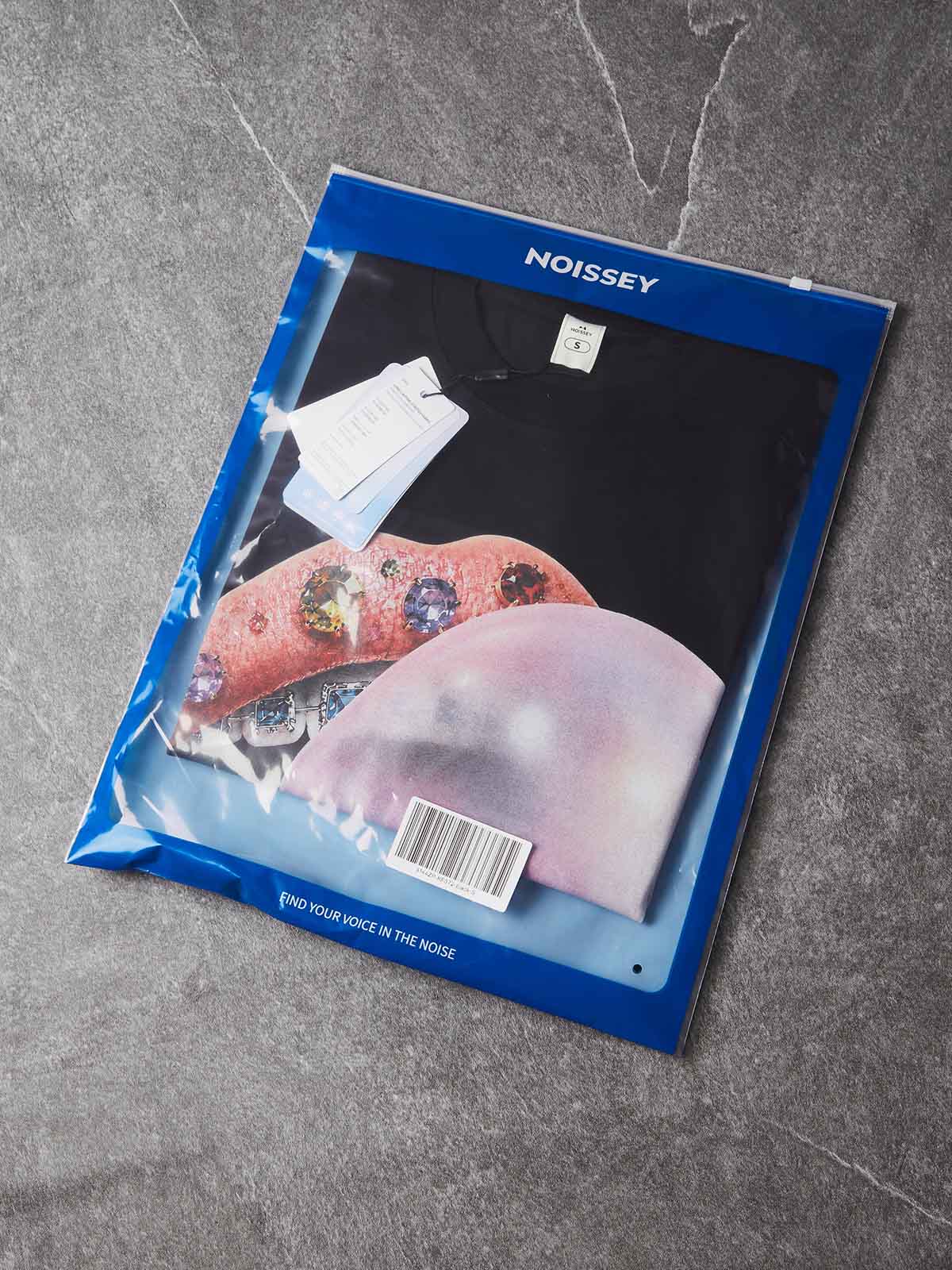 NOISSEY Jeweled Lips Bubblegum Boxy Graphic Tee - Y2K Punk Streetwear Shirt