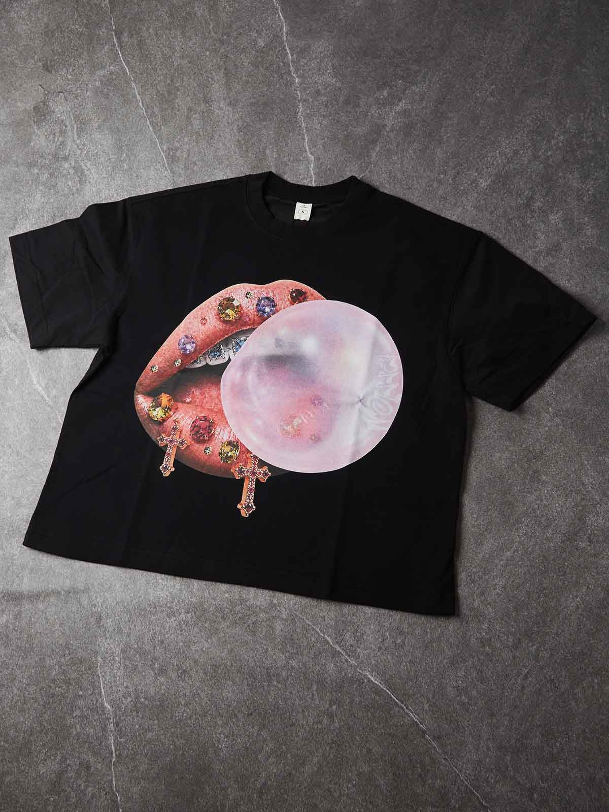 NOISSEY Jeweled Lips Bubblegum Boxy Graphic Tee - Y2K Punk Streetwear Shirt
