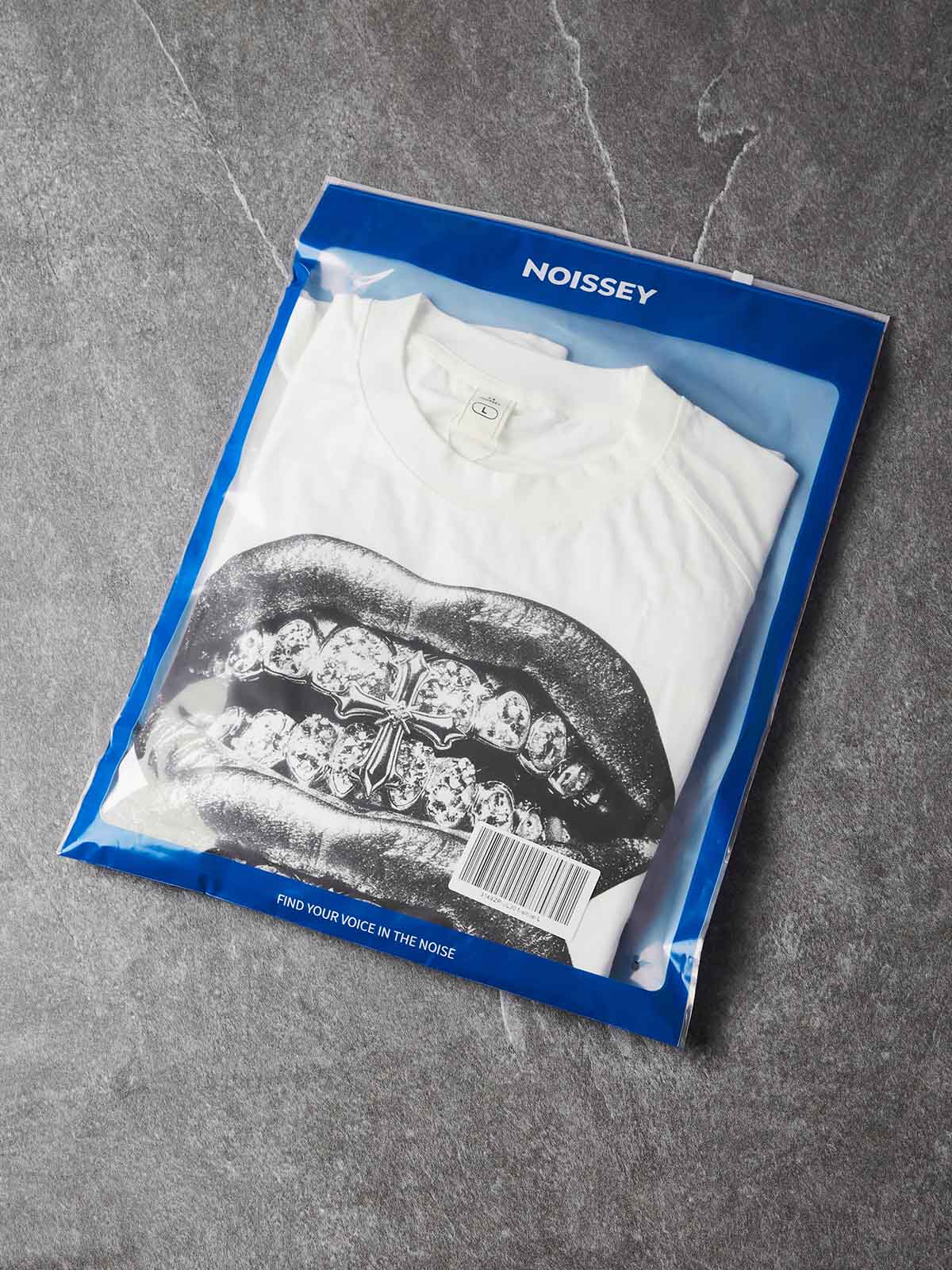 NOISSEY Monochrome Triple Iced-Out Cross Lips Faux Layer Long Sleeves - White Streetwear