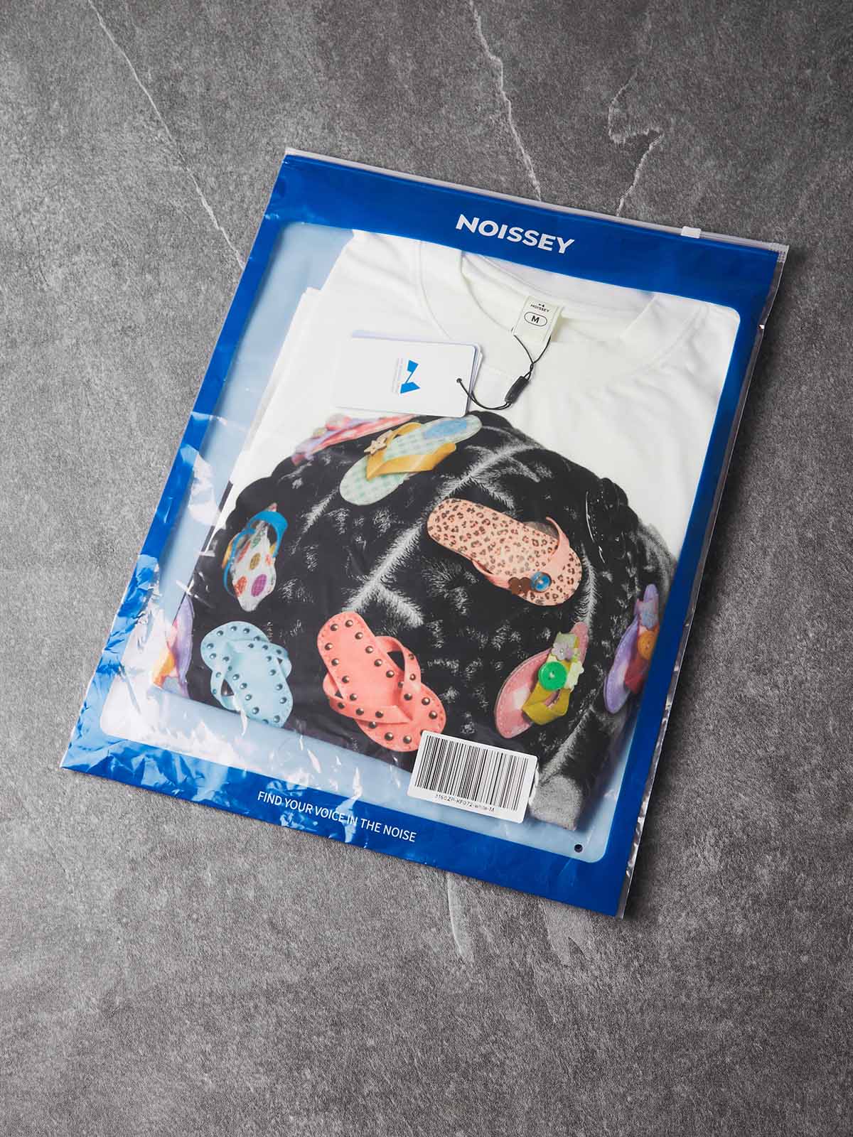 NOISSEY Flip-Flop Hair Clips Child Graphic Heavyweight Boxy Tee