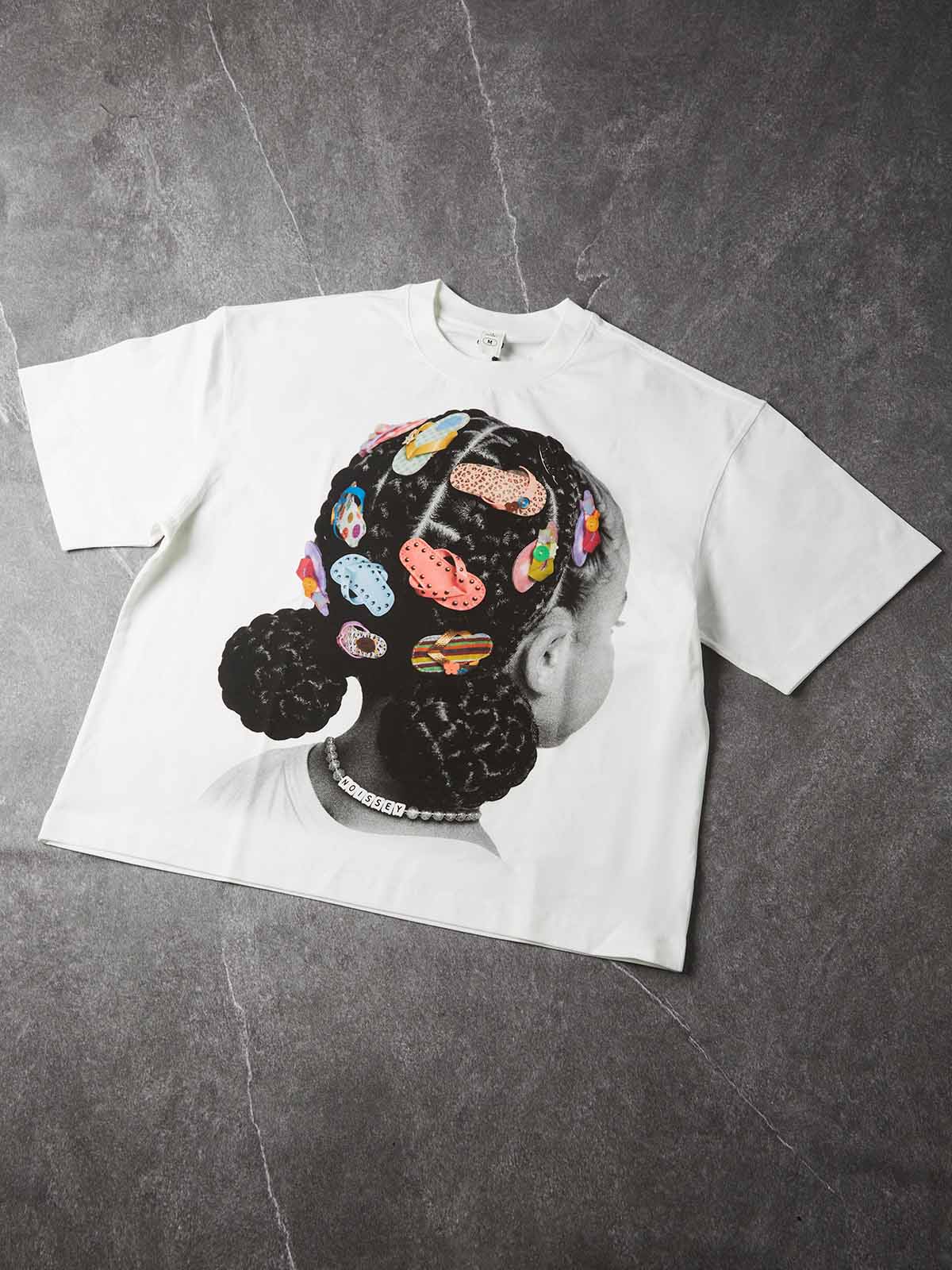 NOISSEY Flip-Flop Hair Clips Child Graphic Heavyweight Boxy Tee