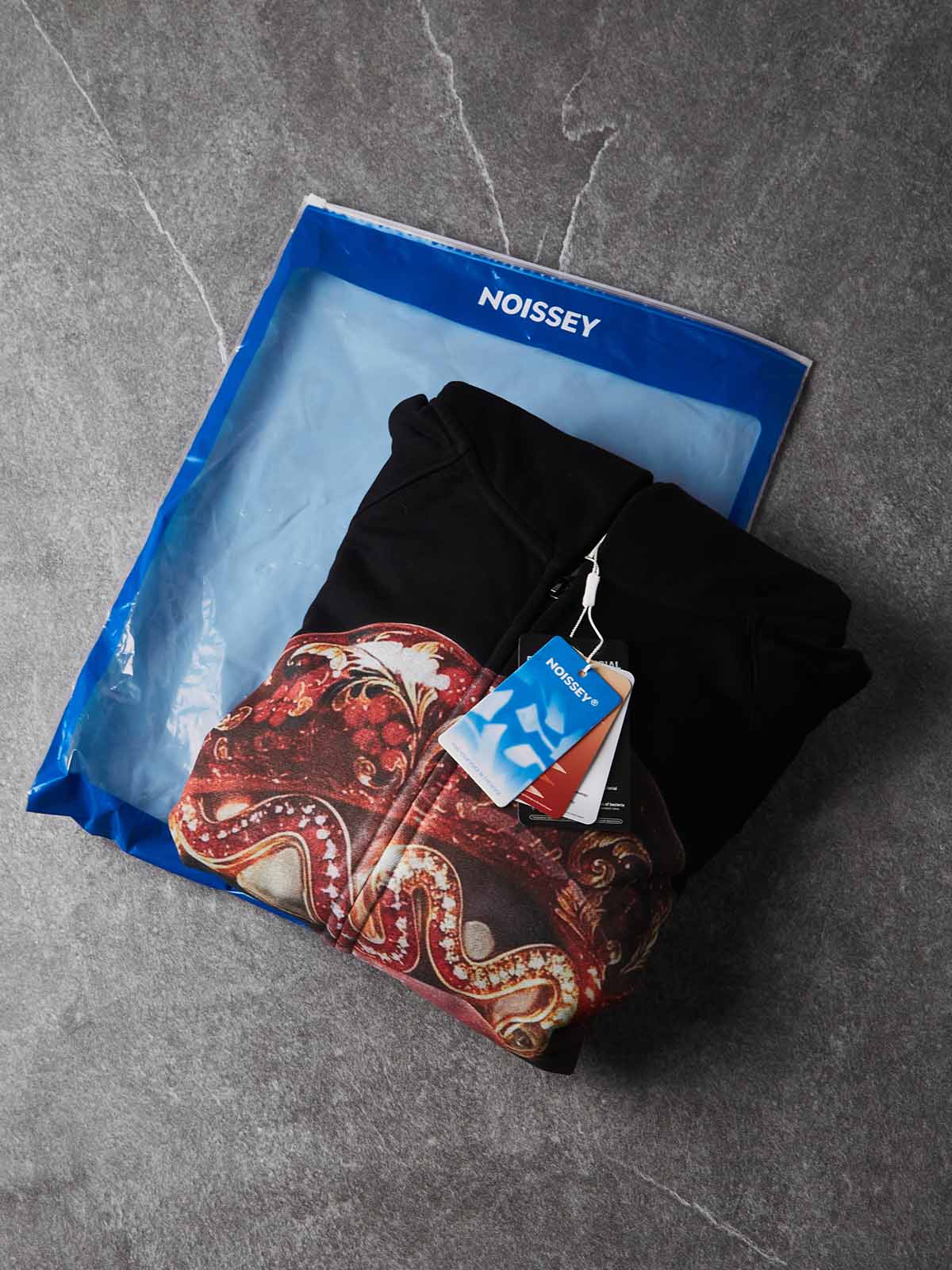 NOISSEY Baroque Diamond Lips Heavyweight Full-Zip Hoodie Black