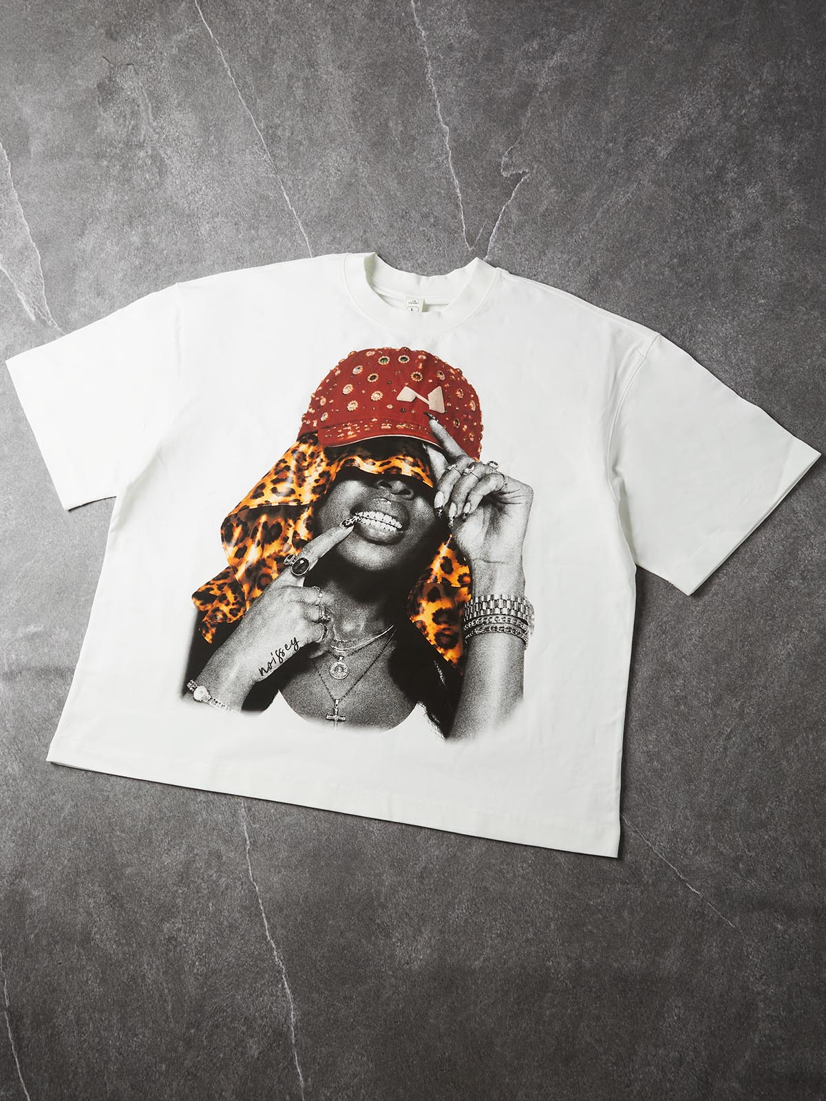 NOISSEY Rhinestone Red Cap & Leopard Girl Graphic Heavyweight Boxy Tee