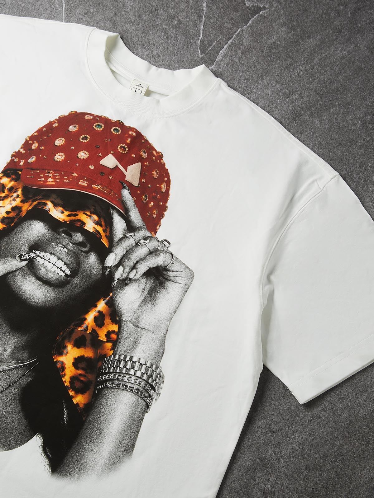 NOISSEY Rhinestone Red Cap & Leopard Girl Graphic Heavyweight Boxy Tee