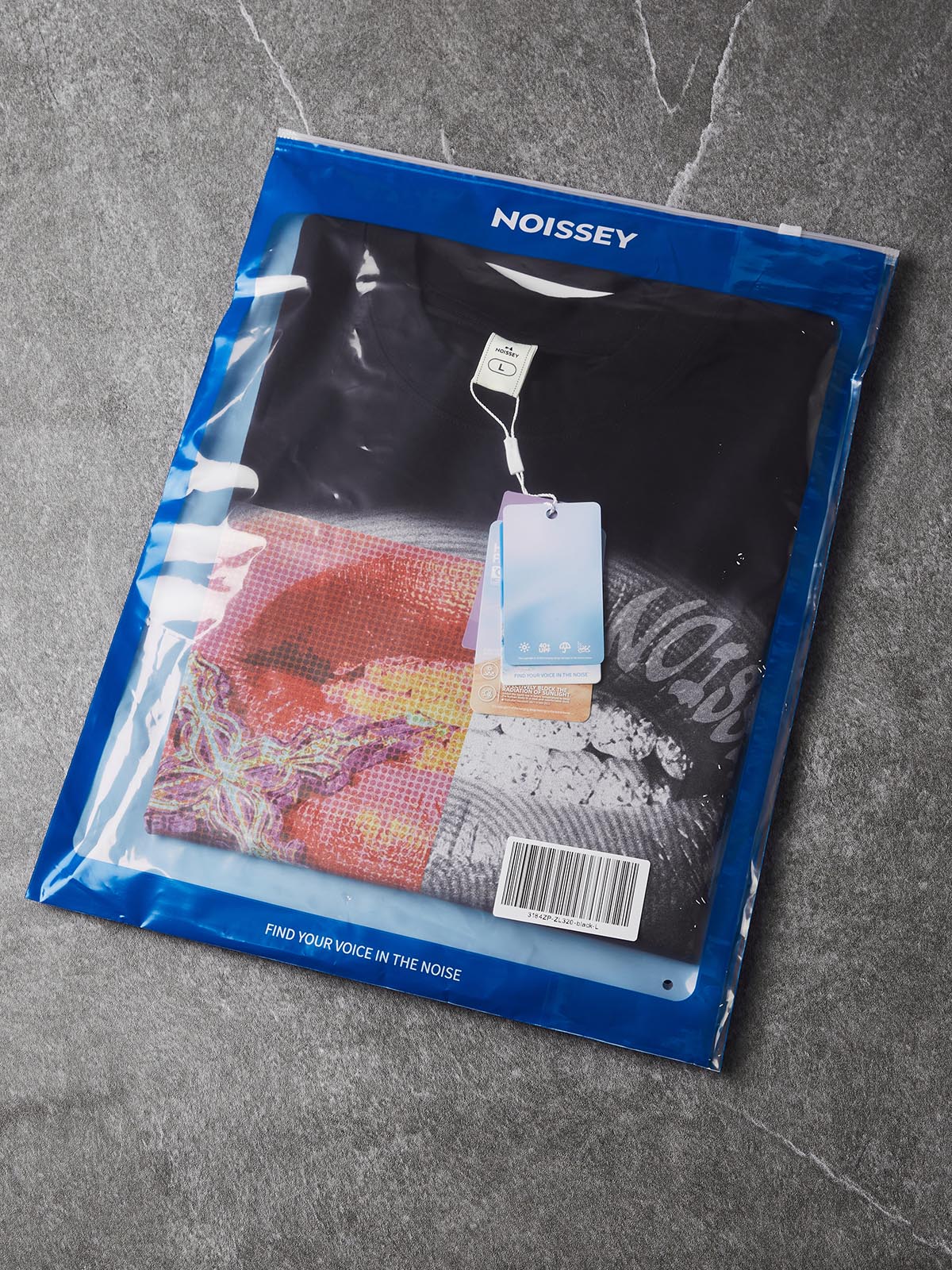 NOISSEY Cross Rosary Lips Pop Art Tee - Black Oversized Short Sleeve Shirt