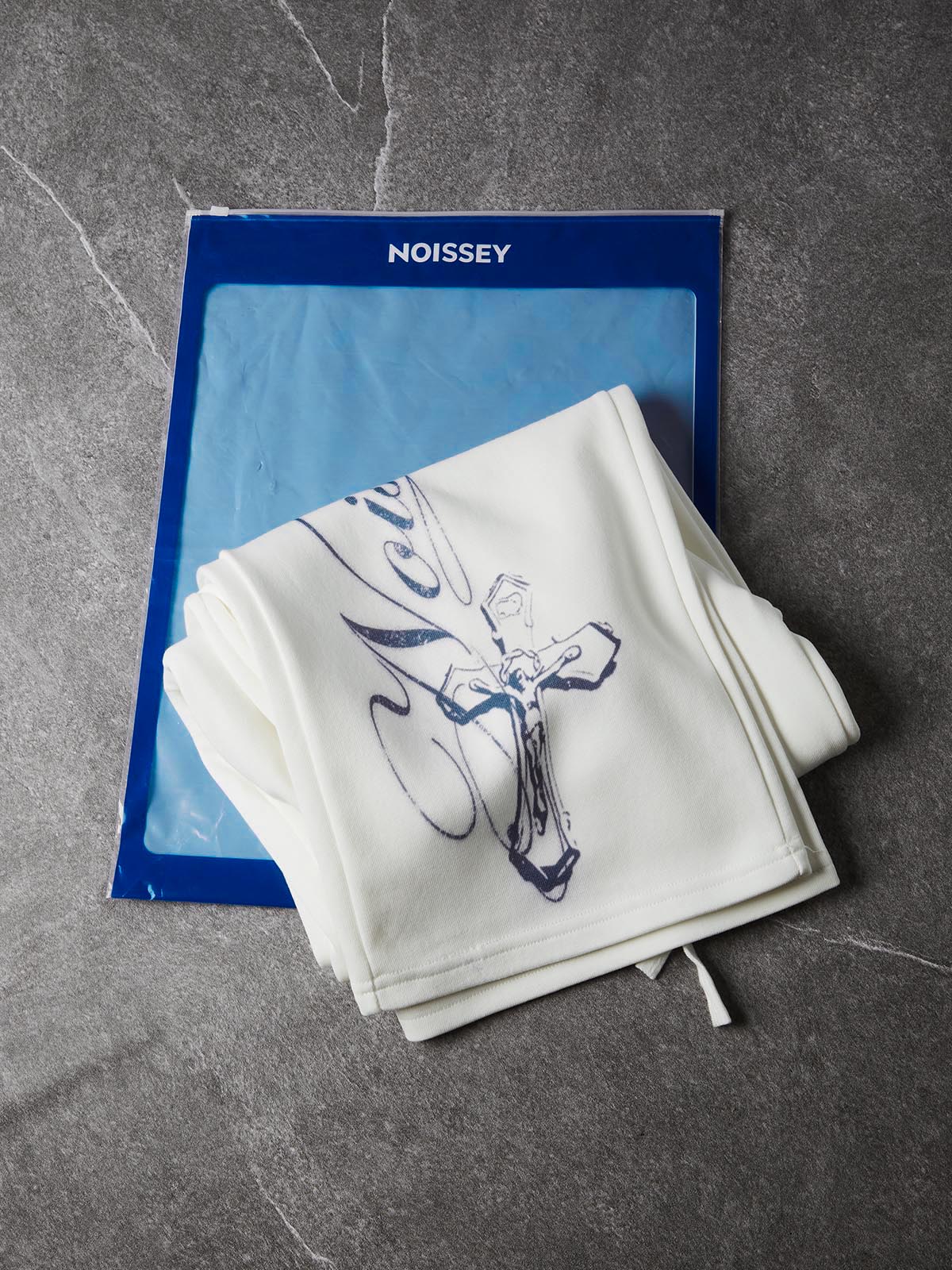 NOISSEY Thorn Hand Monochrome Art Heavyweight Sweatpants - White Streetwear Pants
