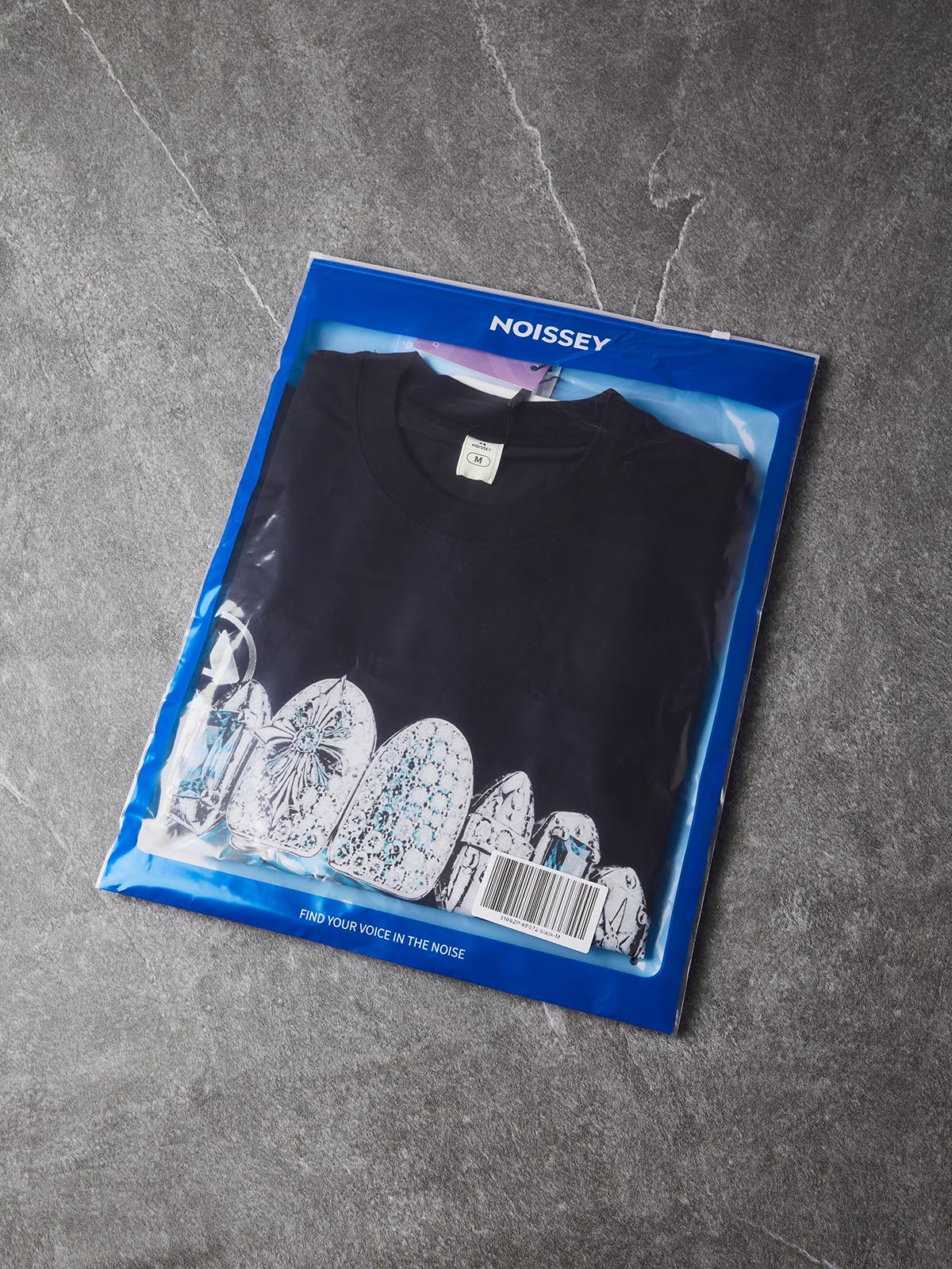 NOISSEY Diamond Dice Grillz Graphic Boxy Tee - Streetwear T-Shirt