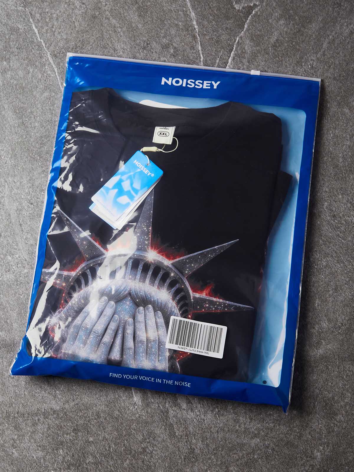 NOISSEY "Burning Liberty" Rhinestone-Effect Face-Covered Statue of Liberty Black Fake Two-Piece Long-Sleeve Tee
