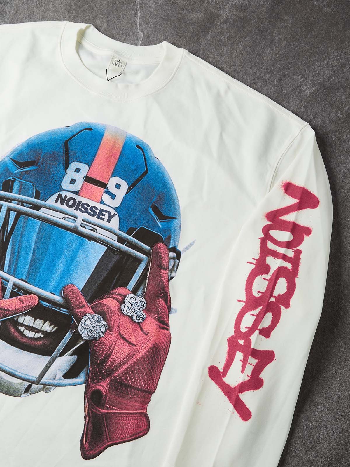 NOISSEY Red &amp; Blue Football Helmet Dual-Color Sleeve White Long Sleeve Shirt