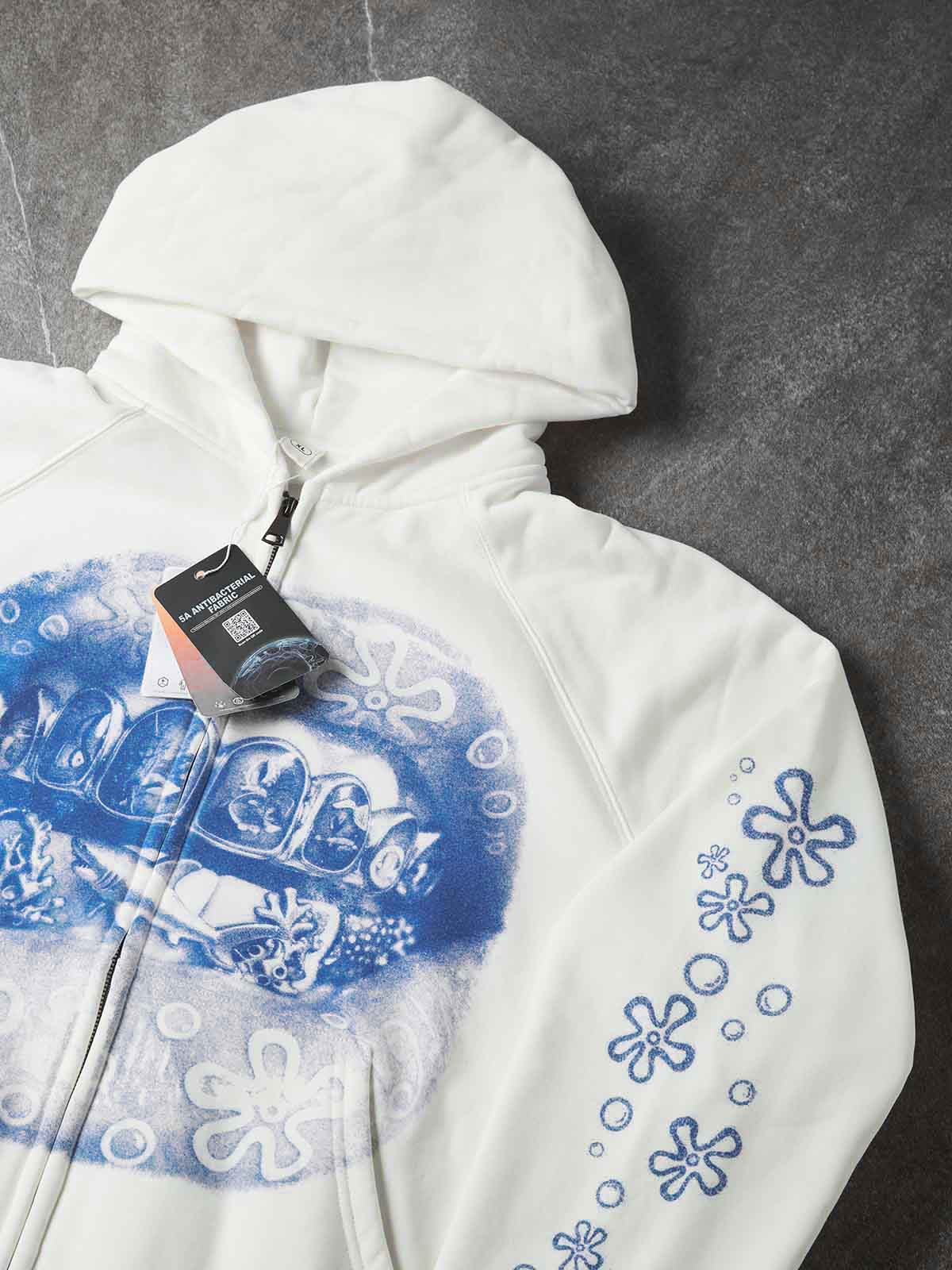 NOISSEY Oceanic Blues Lips & Ocean Grillz Graphic Zip-Up White Hoodie