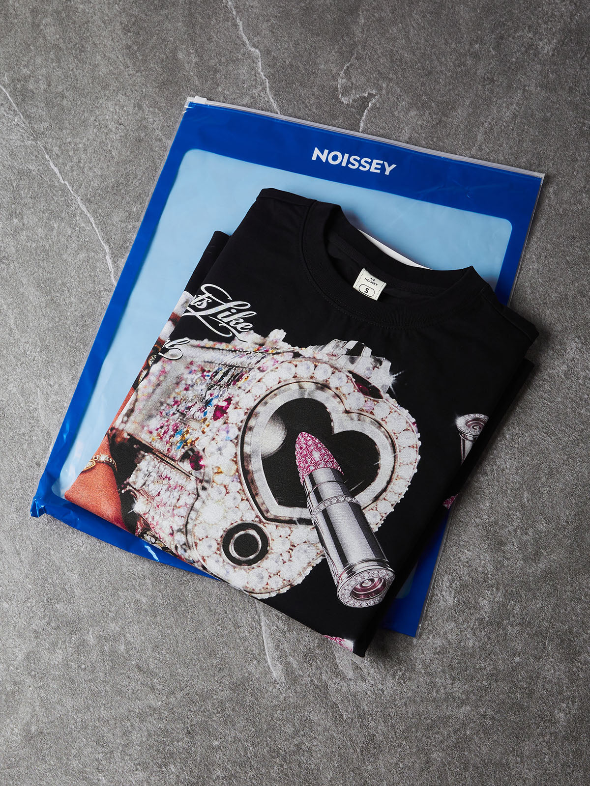 NOISSEY Rhinestone Gun & Pink Lipstick Graphic Faux Layer Long Sleeve Tee – Black