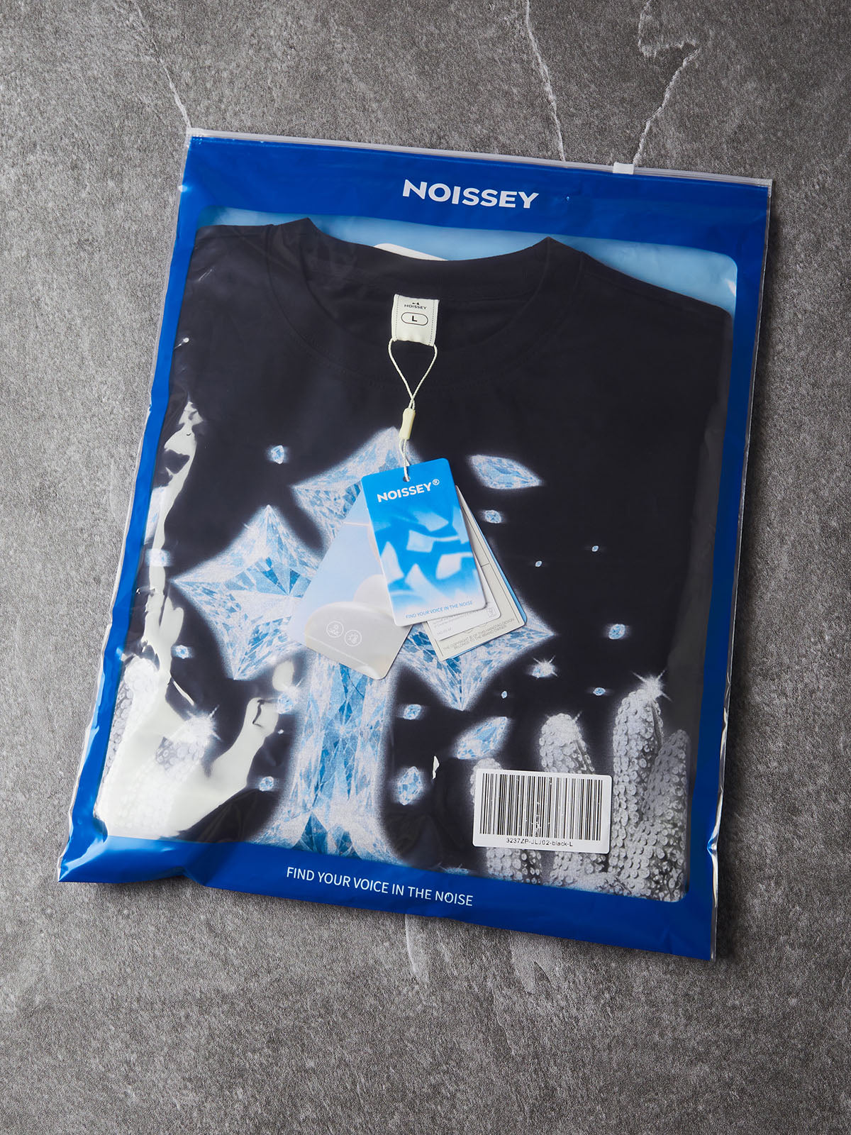 NOISSEY "Blessed Cross" Rhinestone Glove & Blue Crystal Cross Black Fake Two-Piece Long-Sleeve Tee