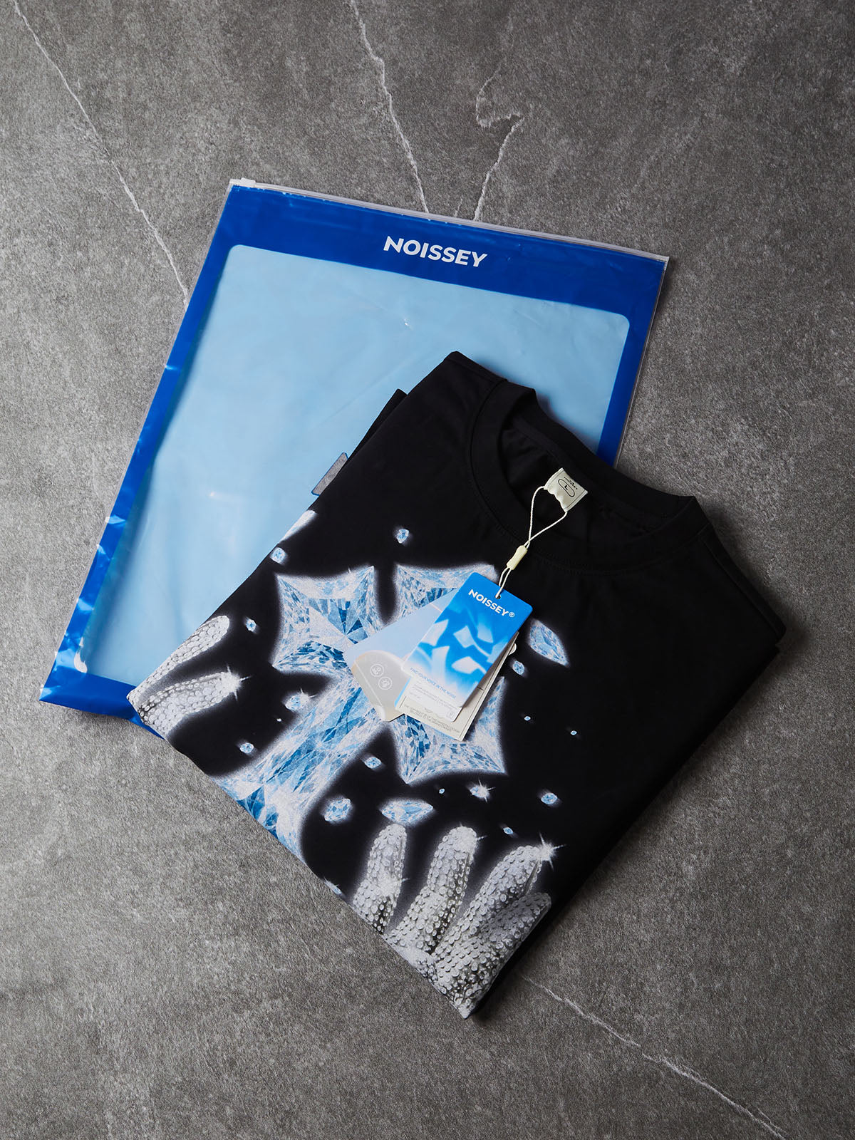 NOISSEY "Blessed Cross" Rhinestone Glove & Blue Crystal Cross Black Fake Two-Piece Long-Sleeve Tee