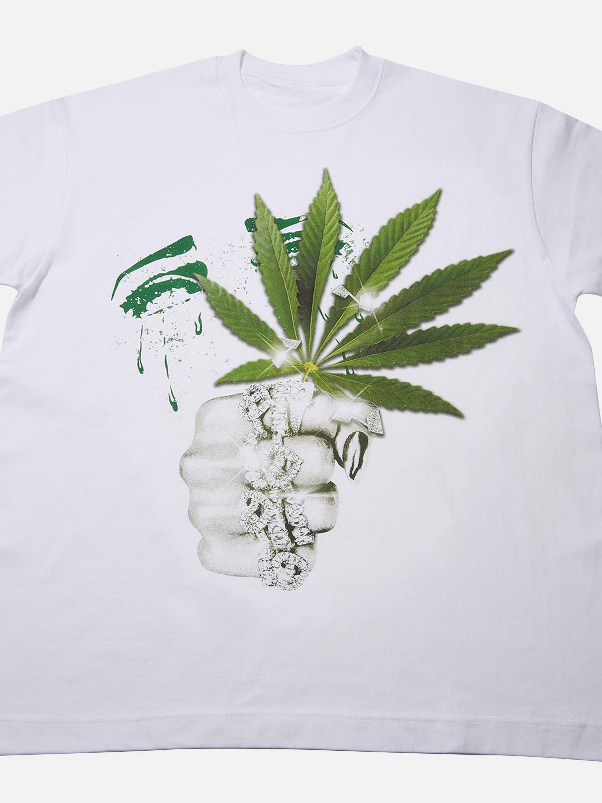 Hand-Gripping Excitement Grass Print T-shirt