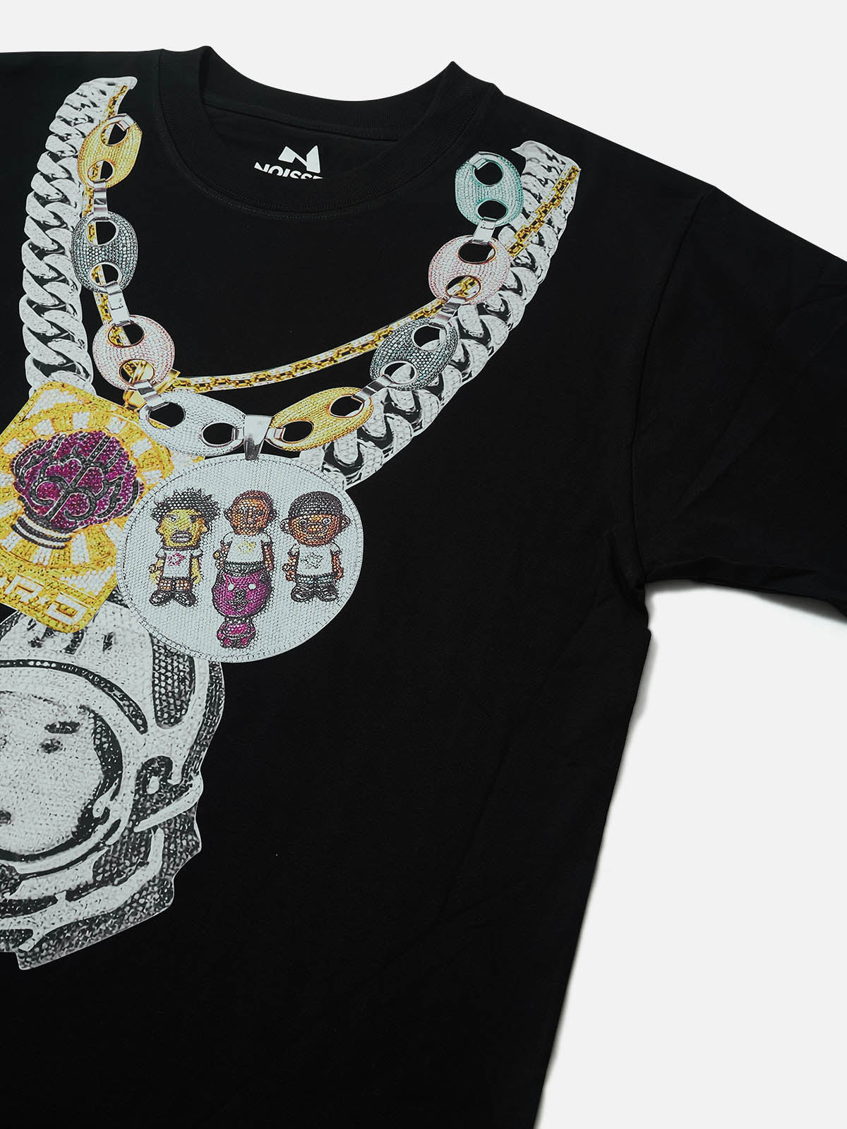 Memory-Carrying Rapper Necklace Printed T-shirt