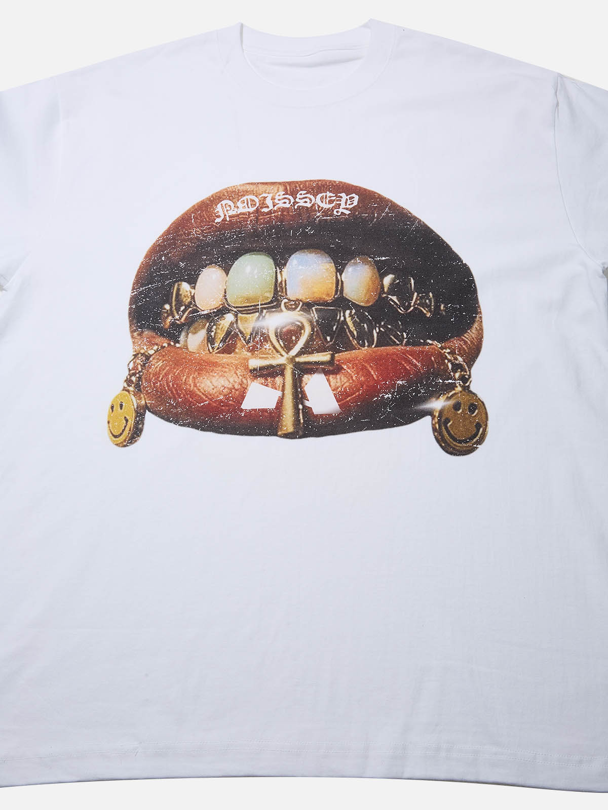 Gem Shell Vintage Grills & Lip Print T-Shirt