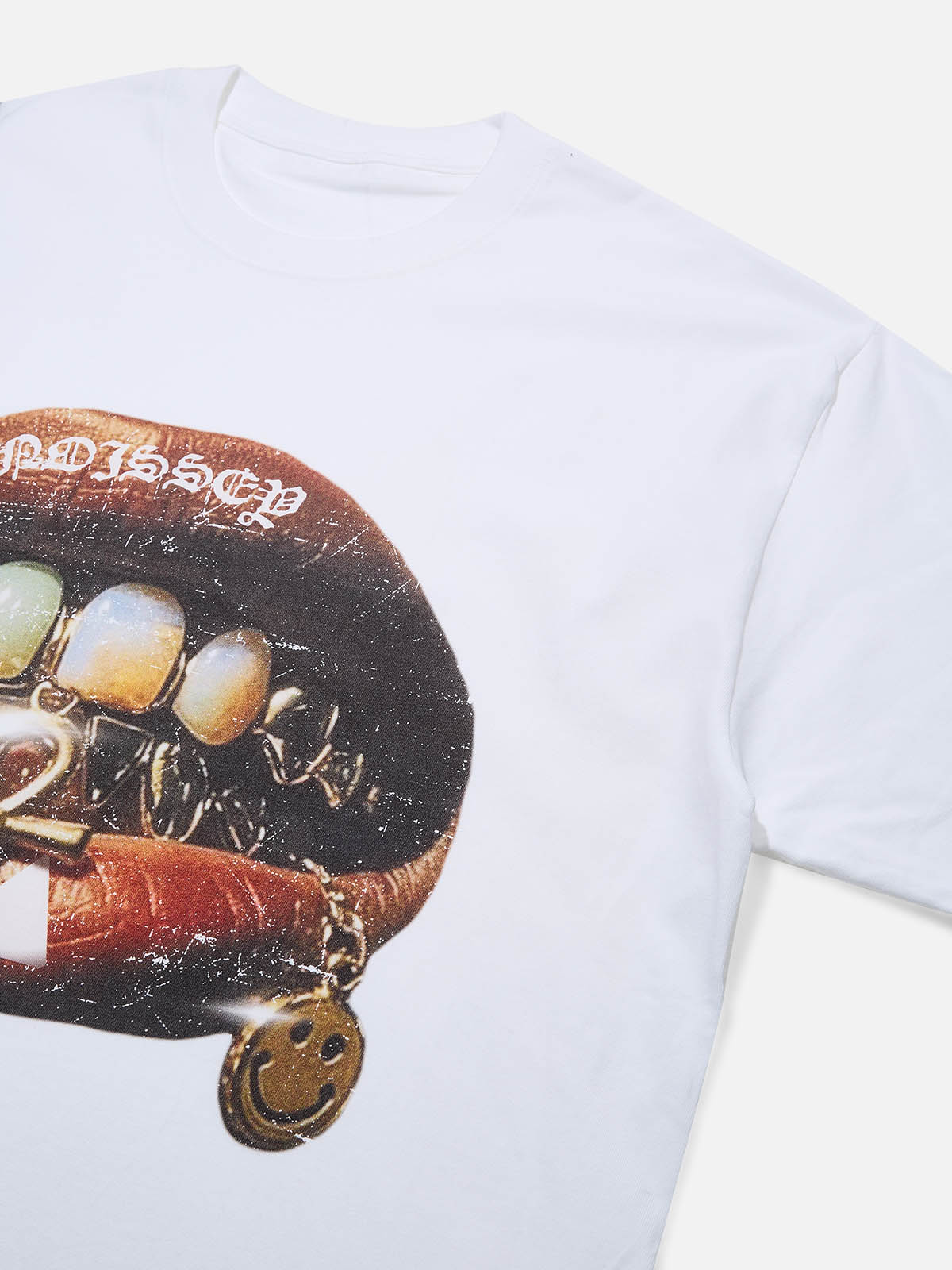 Gem Shell Vintage Grills & Lip Print T-Shirt