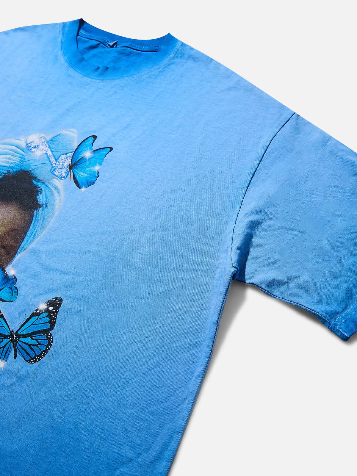 Butterfly-Circled Blue Turban Kid T-shirt