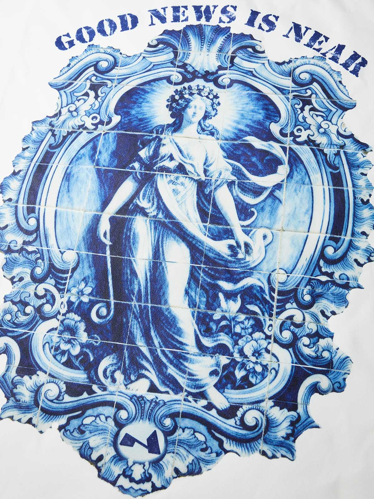 Maiolica Blue Vintage Style Print Air-Layered Long-Sleeve