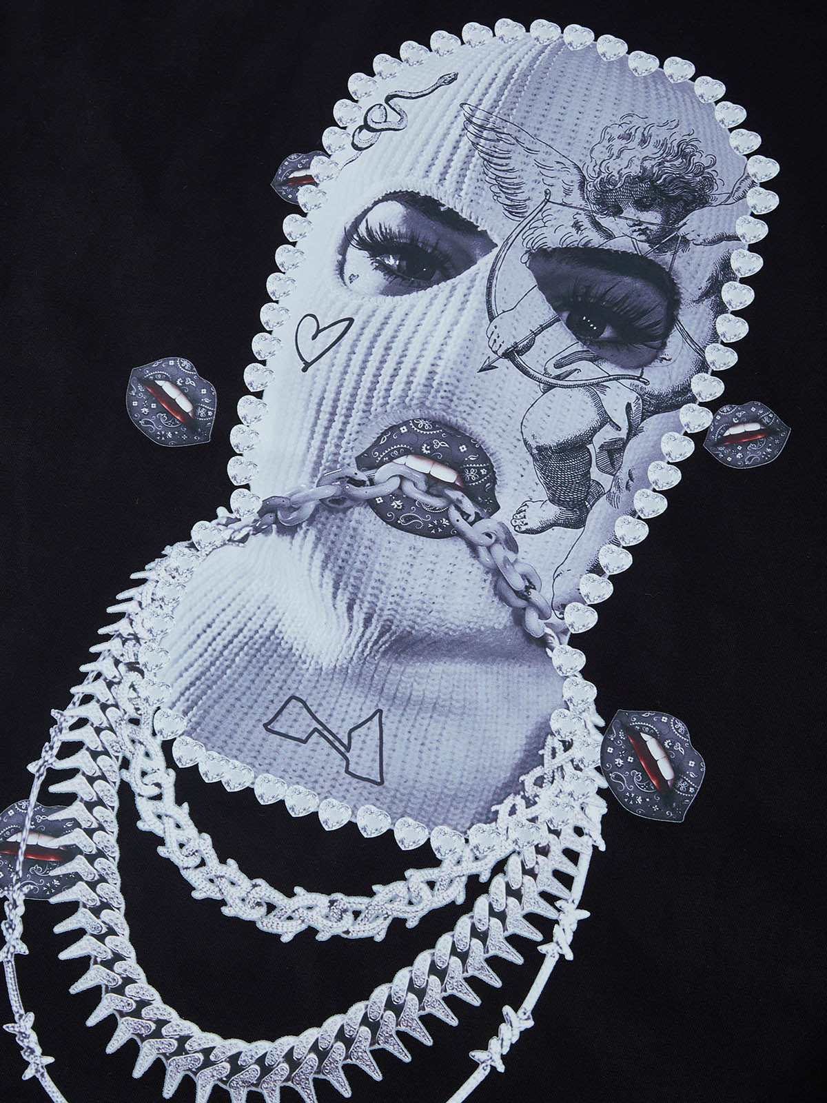 BOUNCE BACK© T-Shirt mit Mask-Halsketten-Print