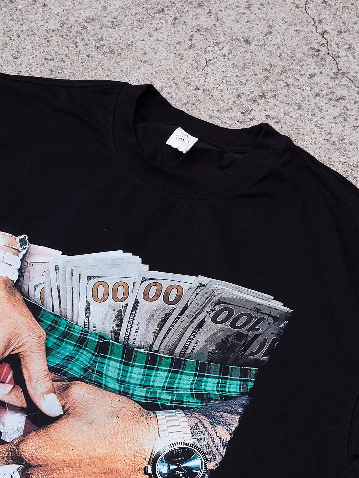 "Baggy Camo & Money" Graphic Boxy Tee - Oversized Streetwear Statement T-Shirt