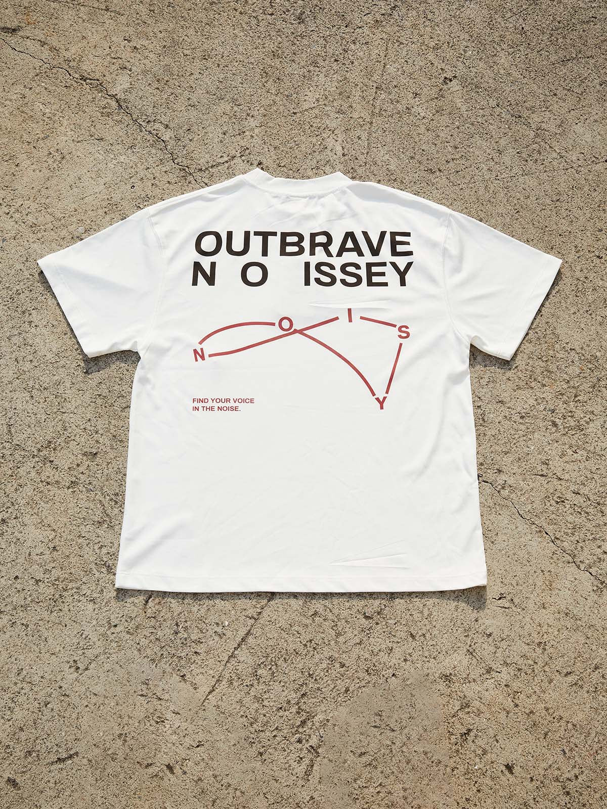 The Active-Dry Unrestricted Performance Noissey Logo Mesh Tee