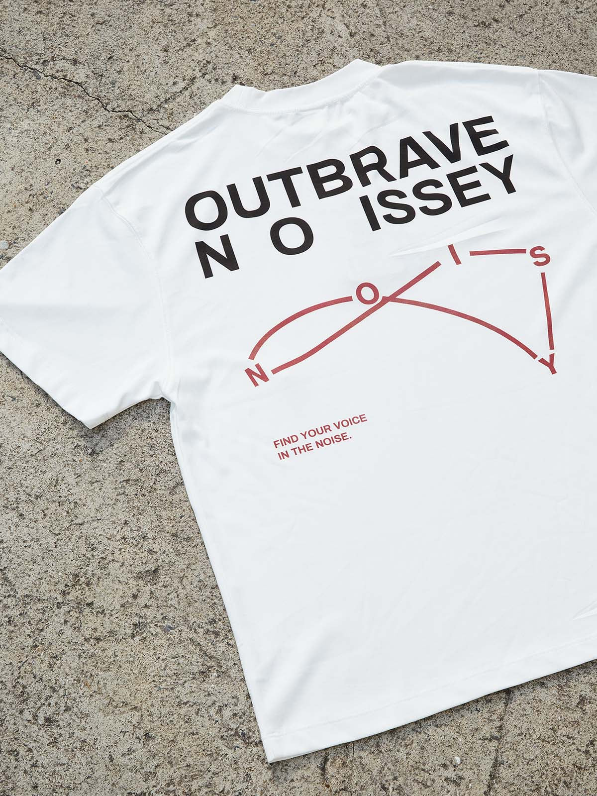 The Active-Dry Unrestricted Performance Noissey Logo Mesh Tee