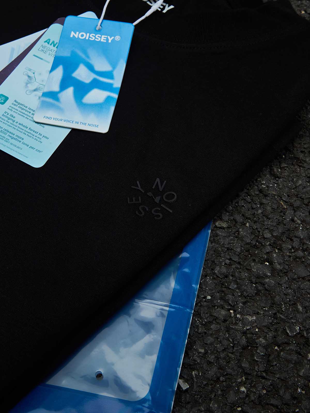 NOISSEY "Heavenly Chaos" Graphic Tee - Blue Angel Print Oversized Streetwear T-Shirt