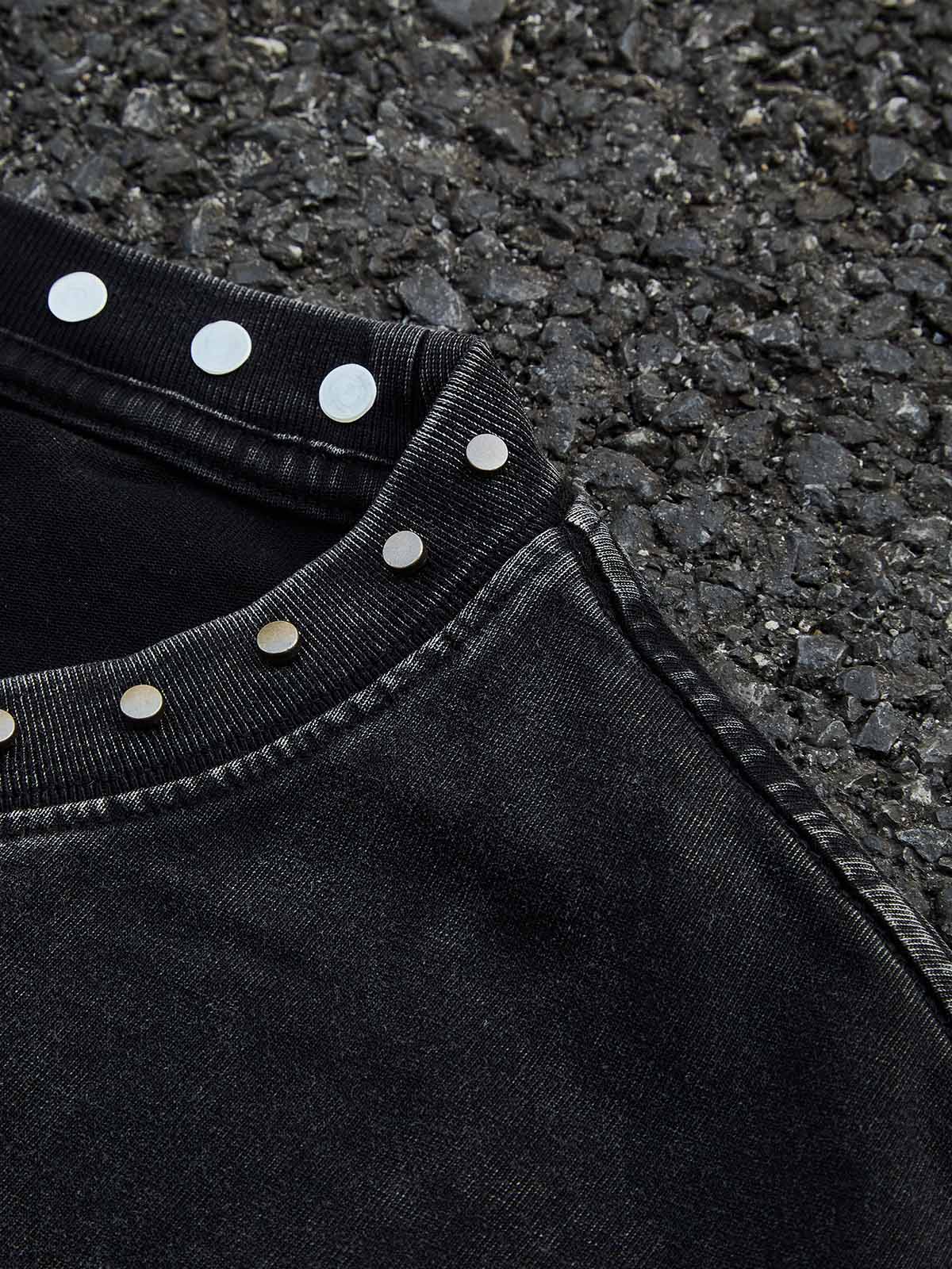 Statue of Liberty Wealth Art Print T-Shirt with Punk Rivet Studded Collar