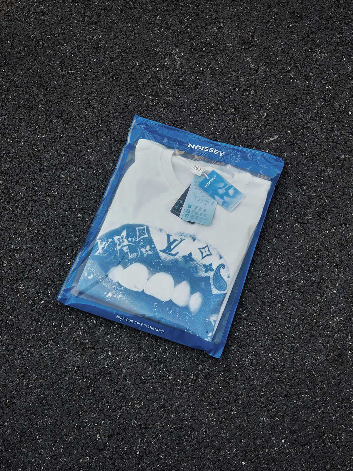 NOISSEY Blue Paisley Lip "Hustle" Cooling Print Long Sleeve