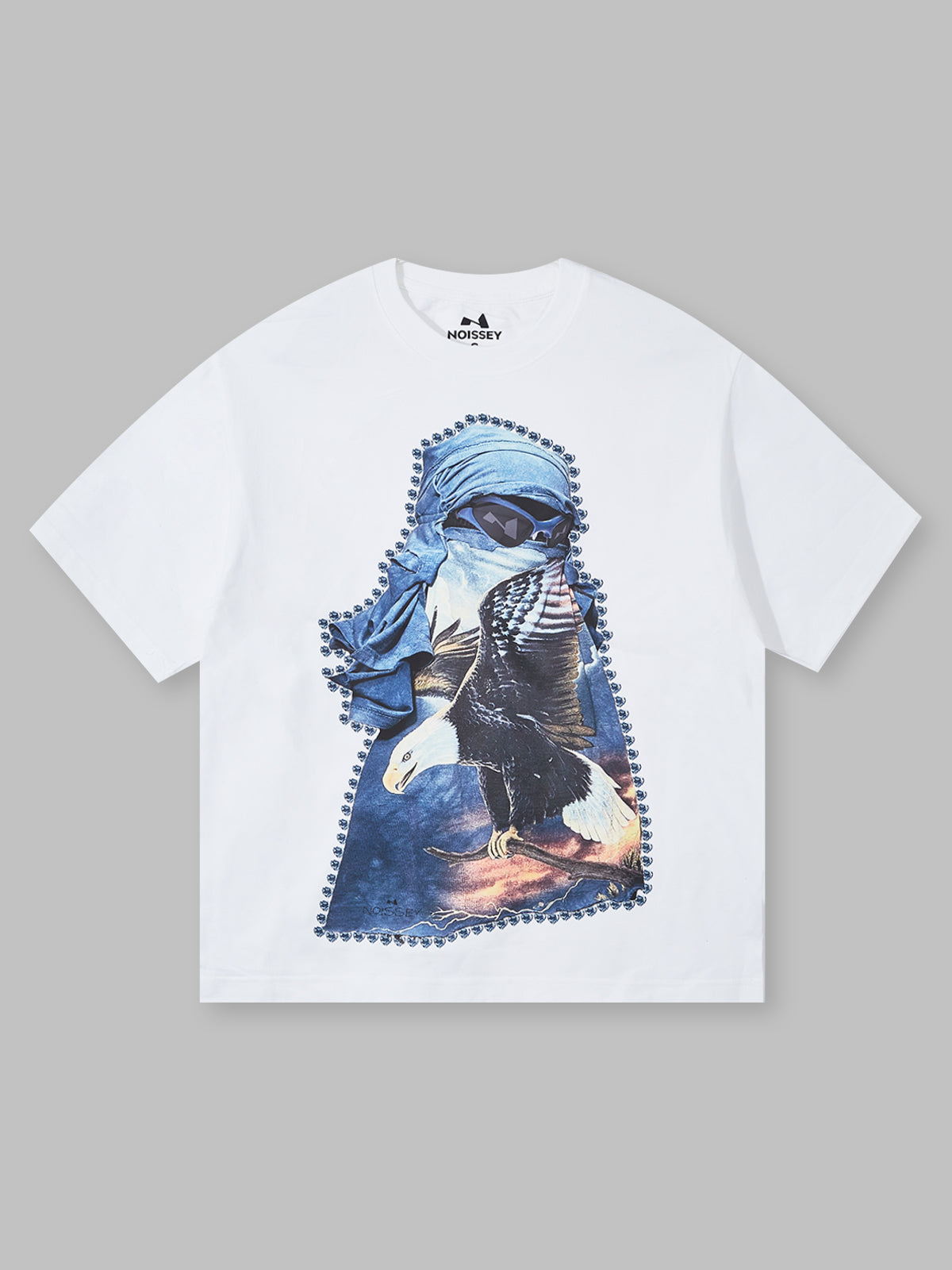 T-shirt blanc avec masque de collage rétro BOUNCE BACK©