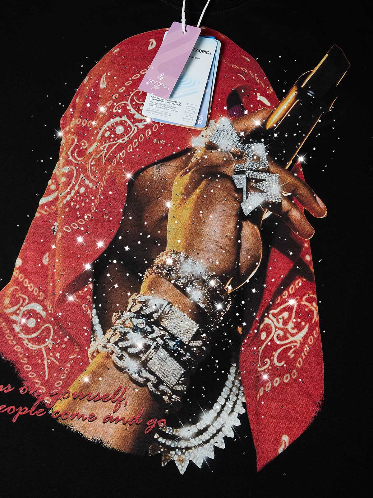 NOISSEY "FOCUS ON YOURSELF" RHINESTONE ART - SHIMMERING OVERSIZED TEE