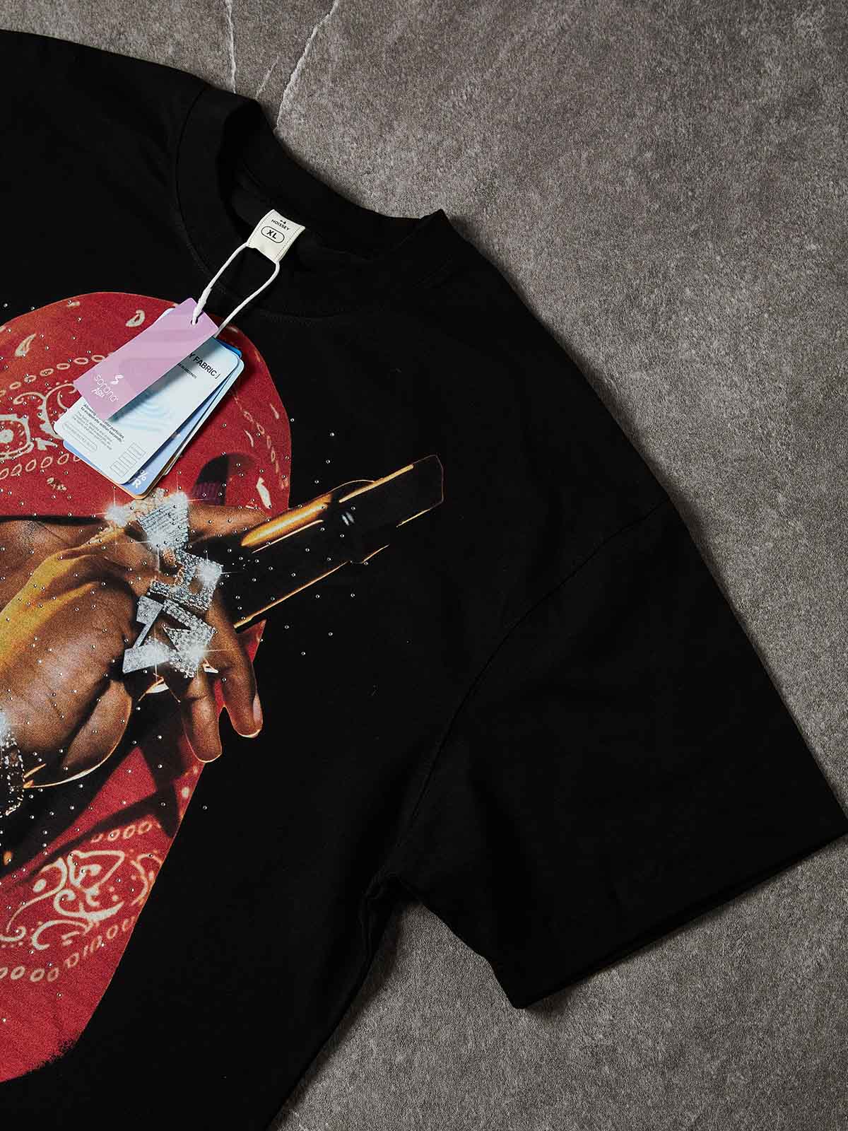 NOISSEY "FOCUS ON YOURSELF" RHINESTONE ART - SHIMMERING OVERSIZED TEE