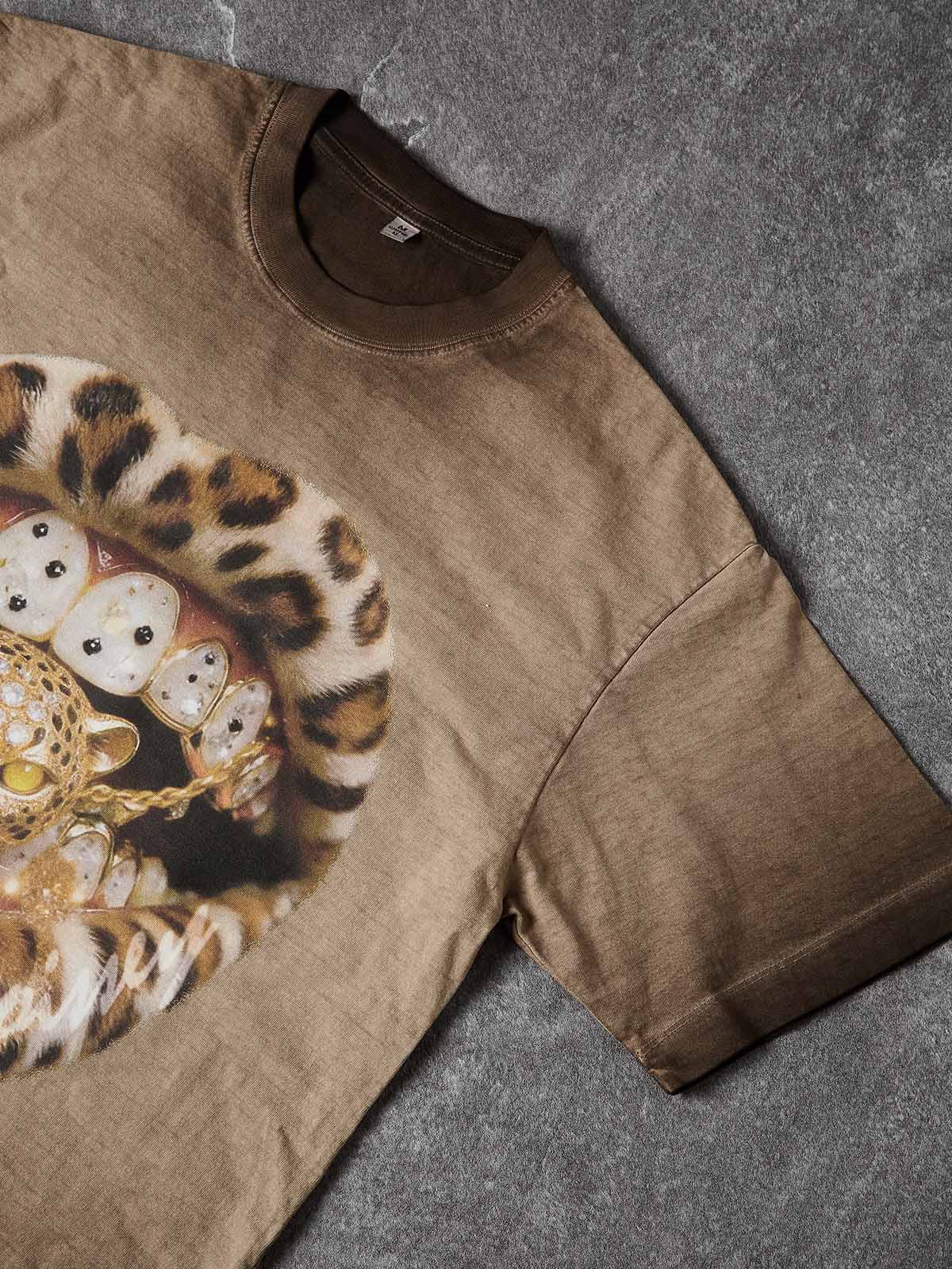 NOISSEY "GOLDEN LEOPARD" ART PRINT - ICED OUT GRILLS OVERSIZED TEE